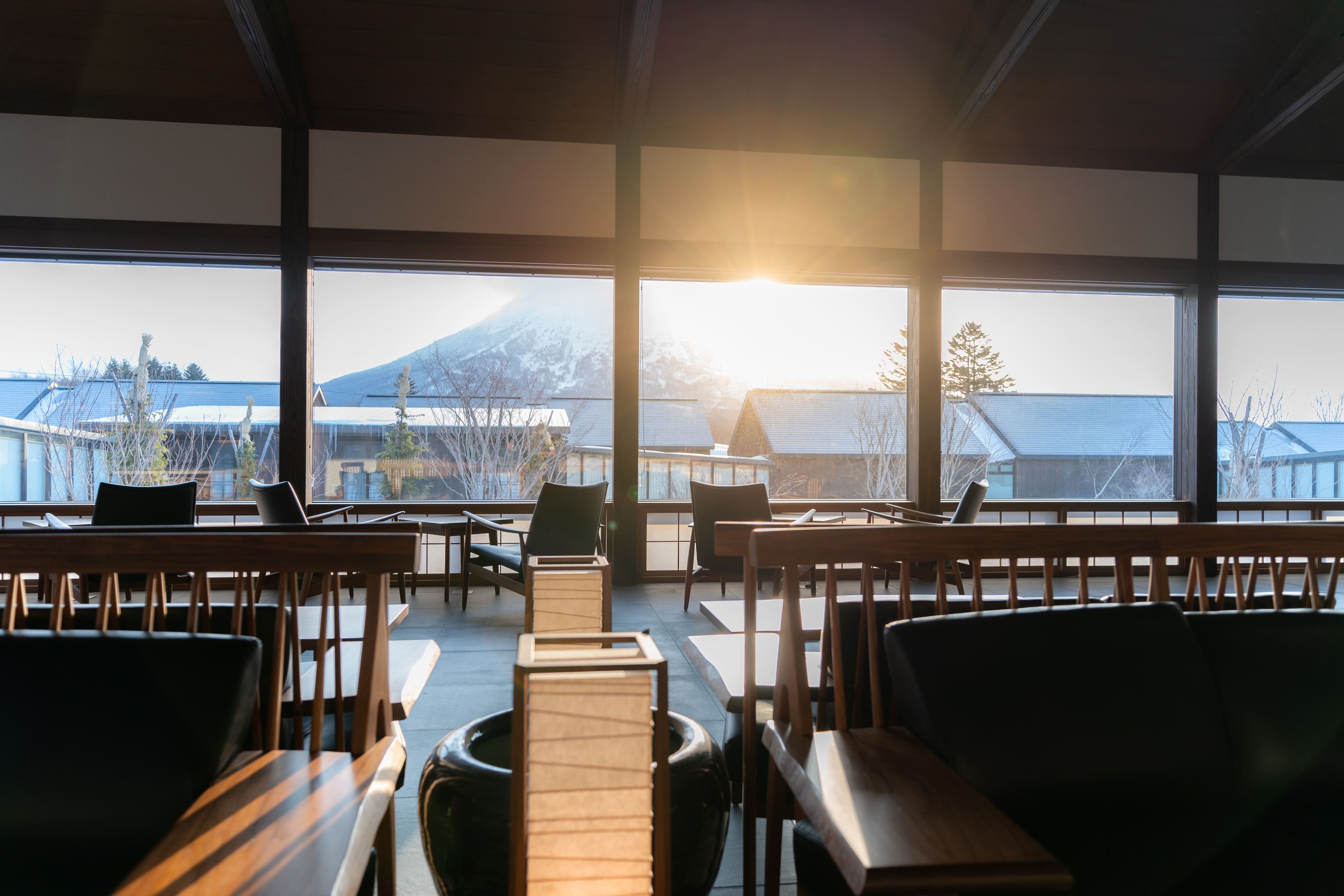 【26-27年冬】冬のニセコで雪原風景と温泉　朝食付　夕食無し