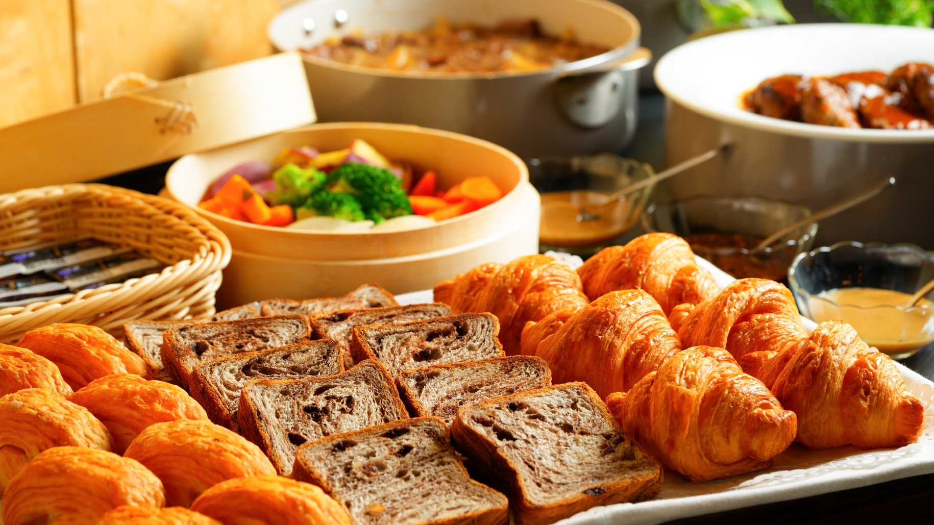 【1泊朝食付】温泉・サウナ付きヴィラ★朝食は和洋ビュッフェ♪【ラウンジ利用無料】※夕食なし