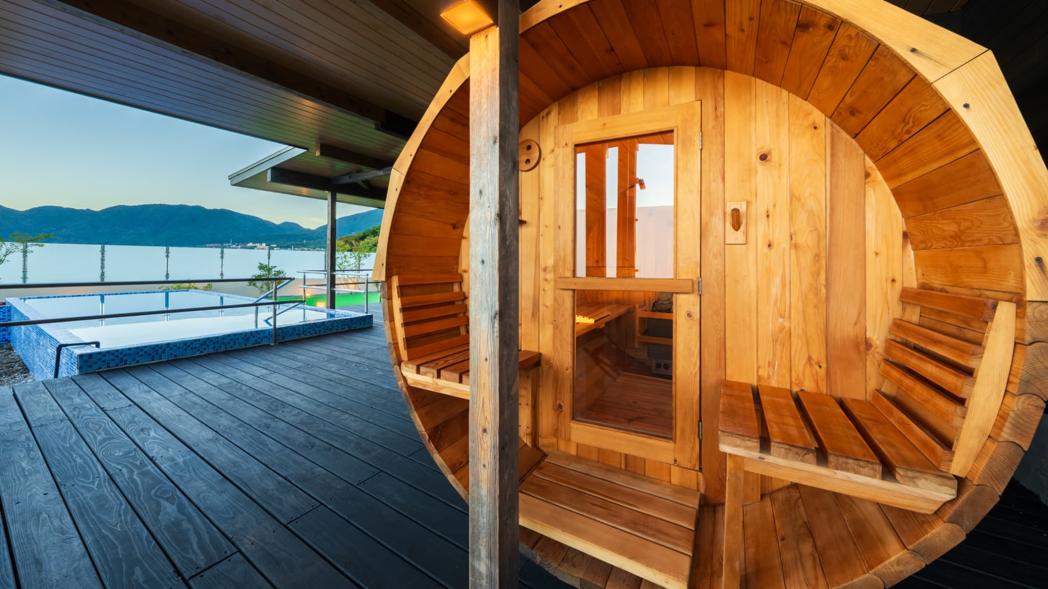 【スイートヴィラ／洋室】夏期限定プール付　低温バレルサウナ付