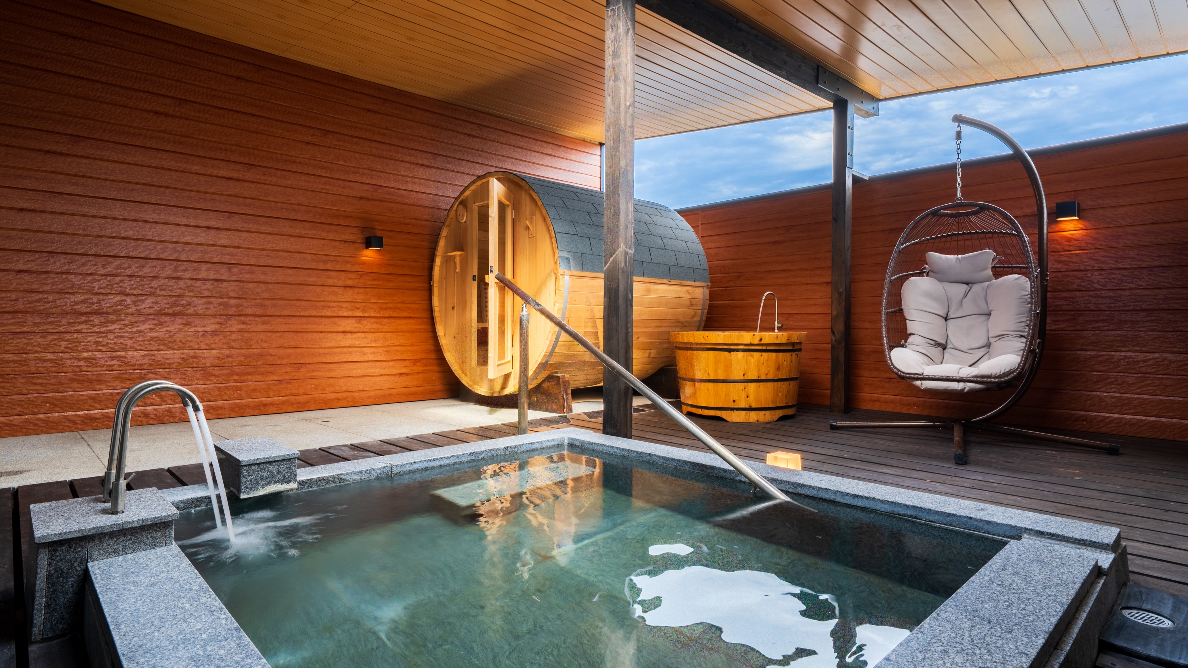 【スタンダードヴィラ／洋室／3ベッド】温泉・低温バレルサウナ付