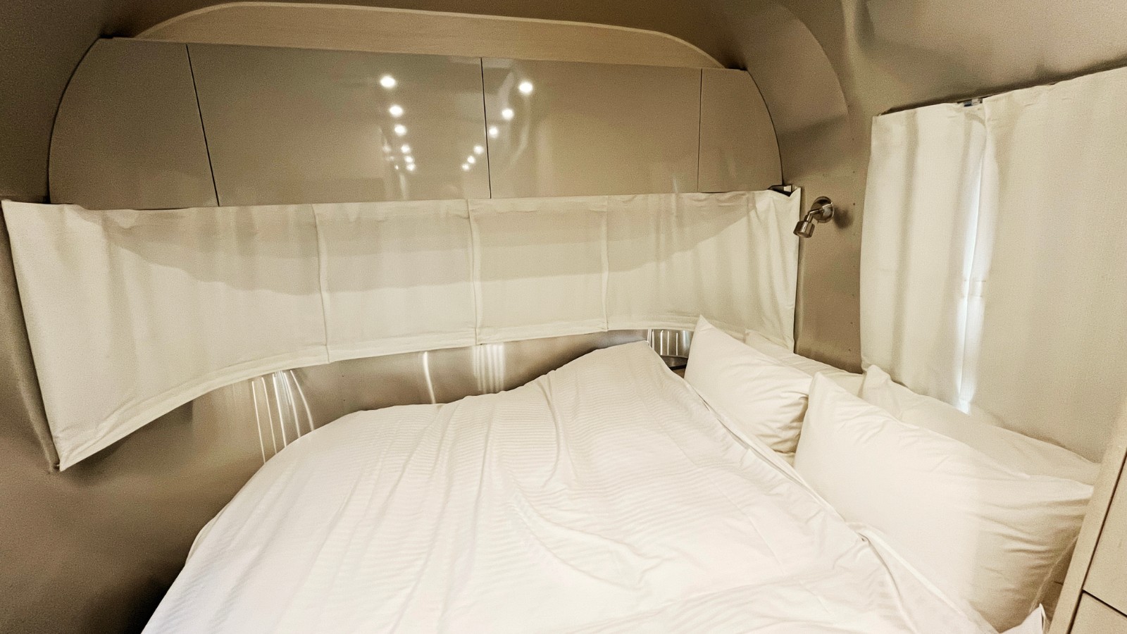 フライングクラウド　ベッドルーム