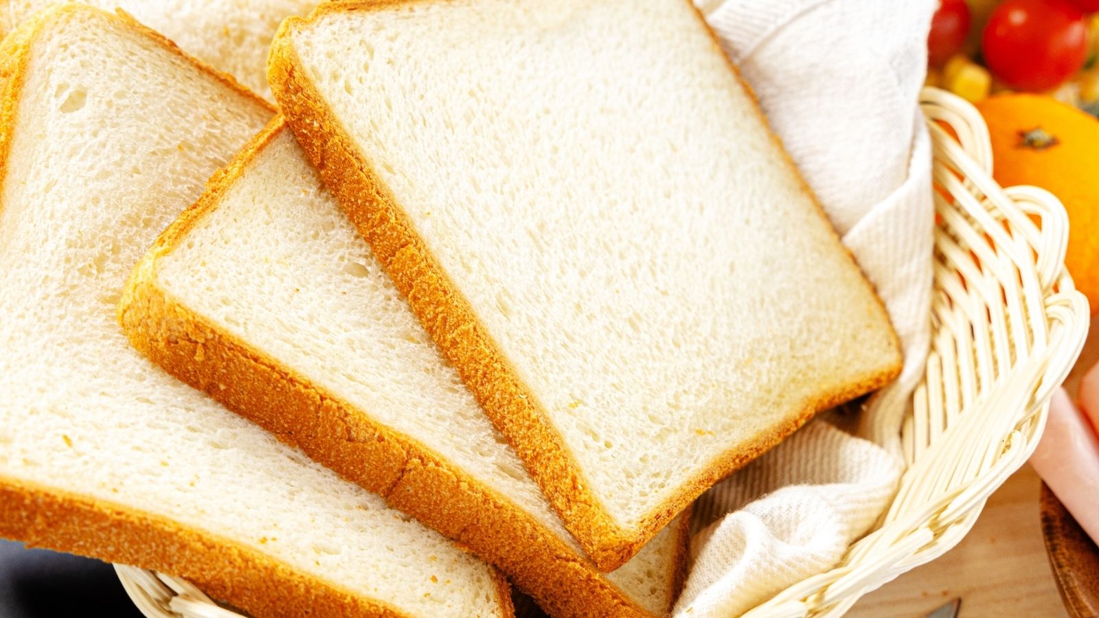 キャンプスタイルの朝食