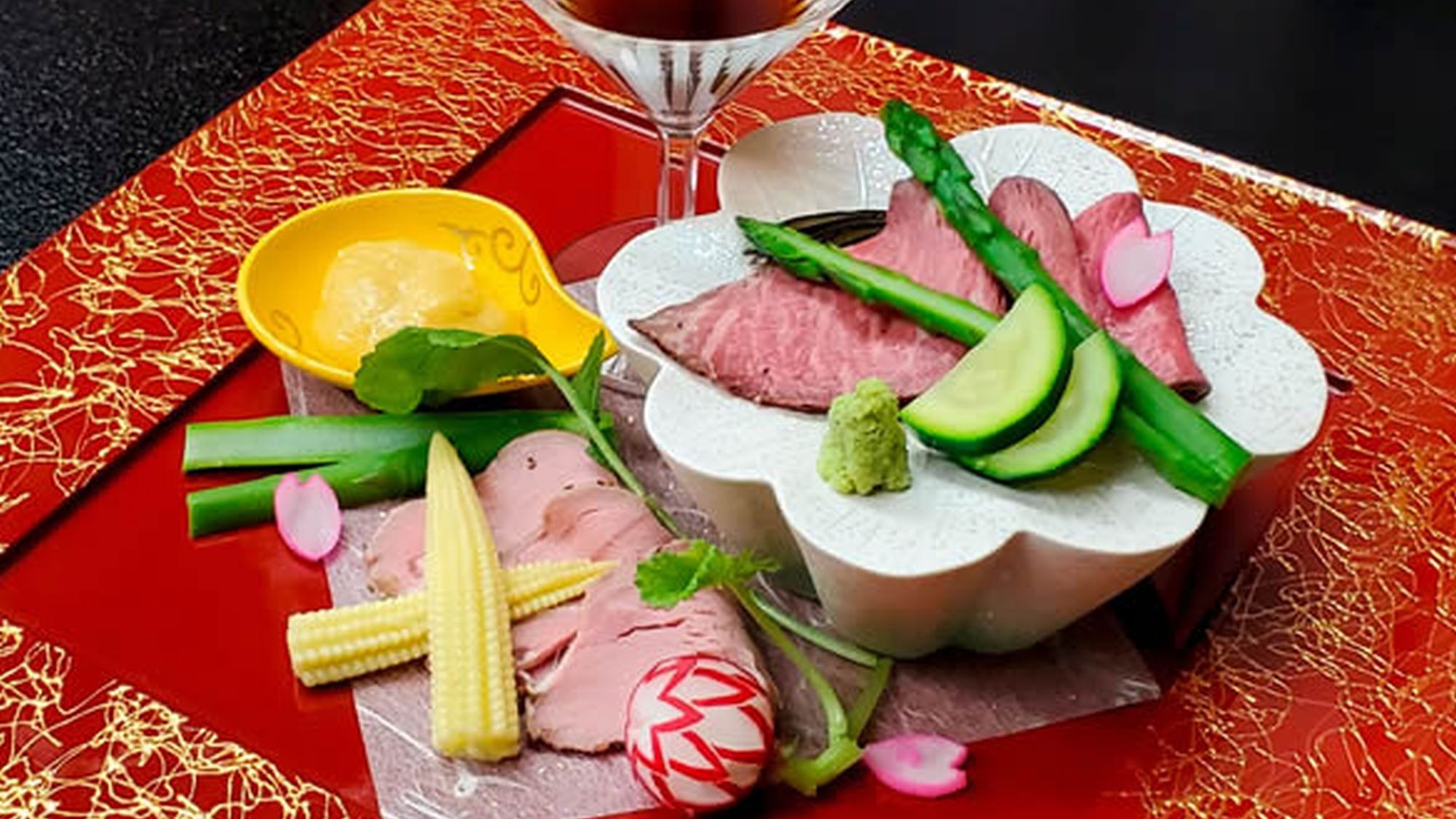 【期間限定】蔵王で涼しく、美味しく＜山形牛コールドビーフ＆雪豚コールドポーク 食べ比べプラン＞