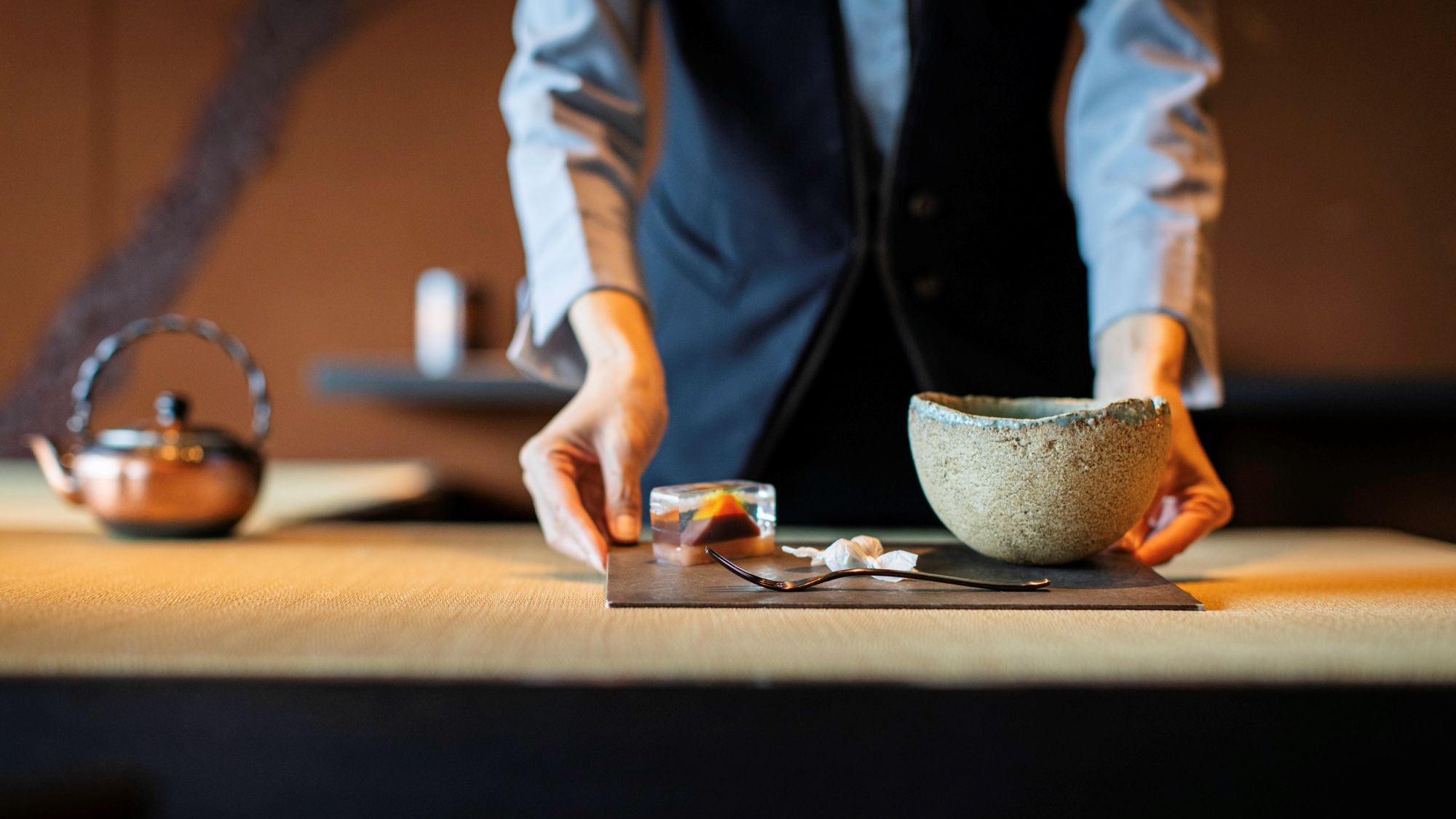 ティーラウンジ 「THE TEA LOUNGE」