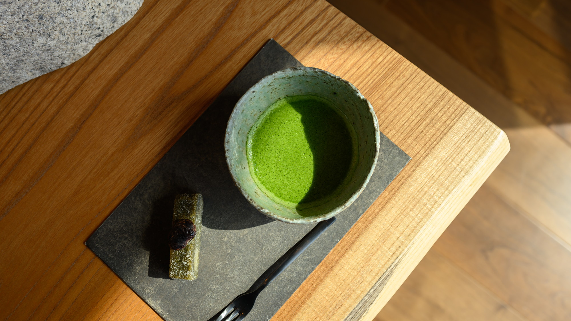 ラウンジ 「THE TEA LOUNGE」