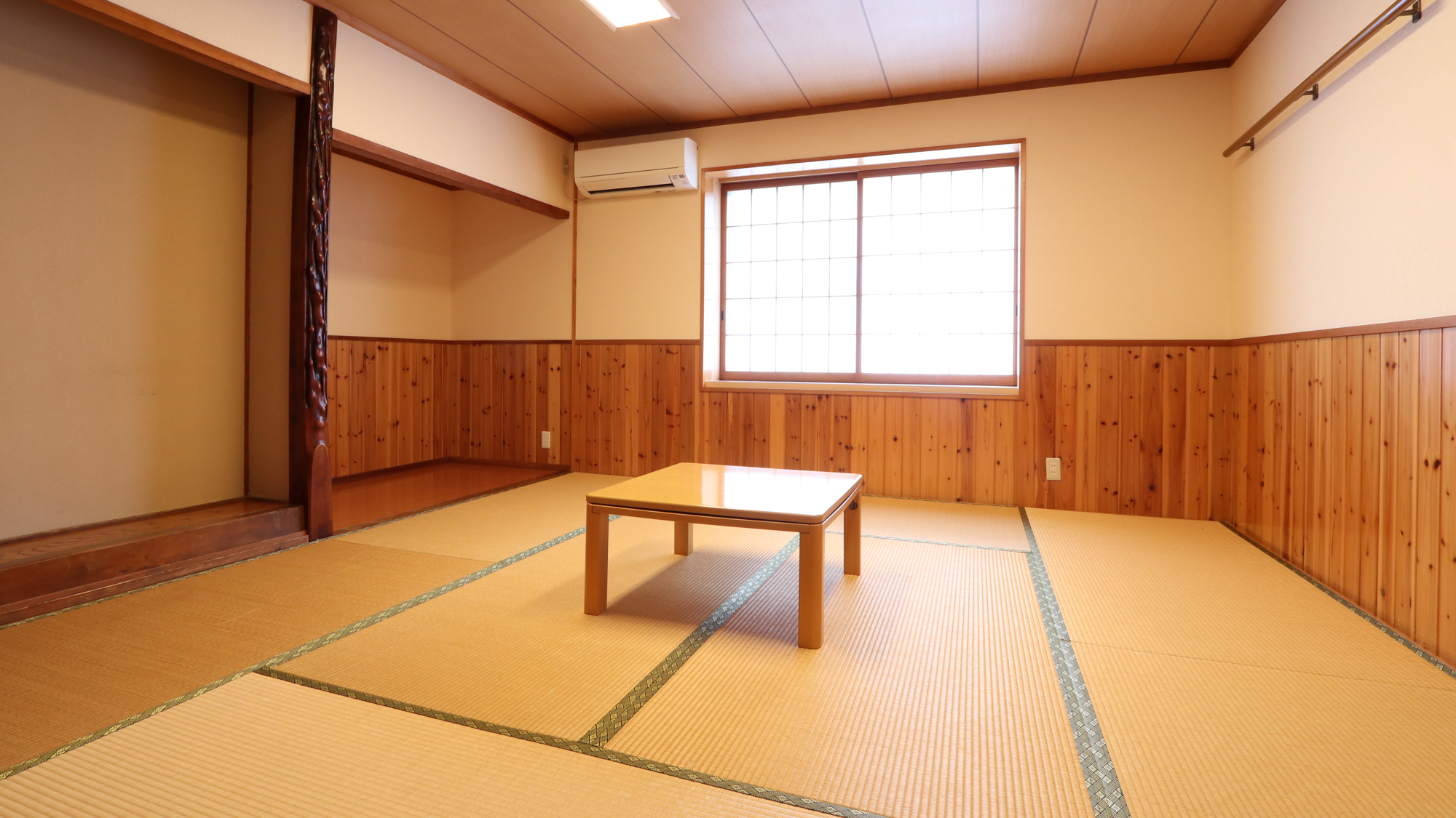 【8畳和室】のんびりお過ごしください