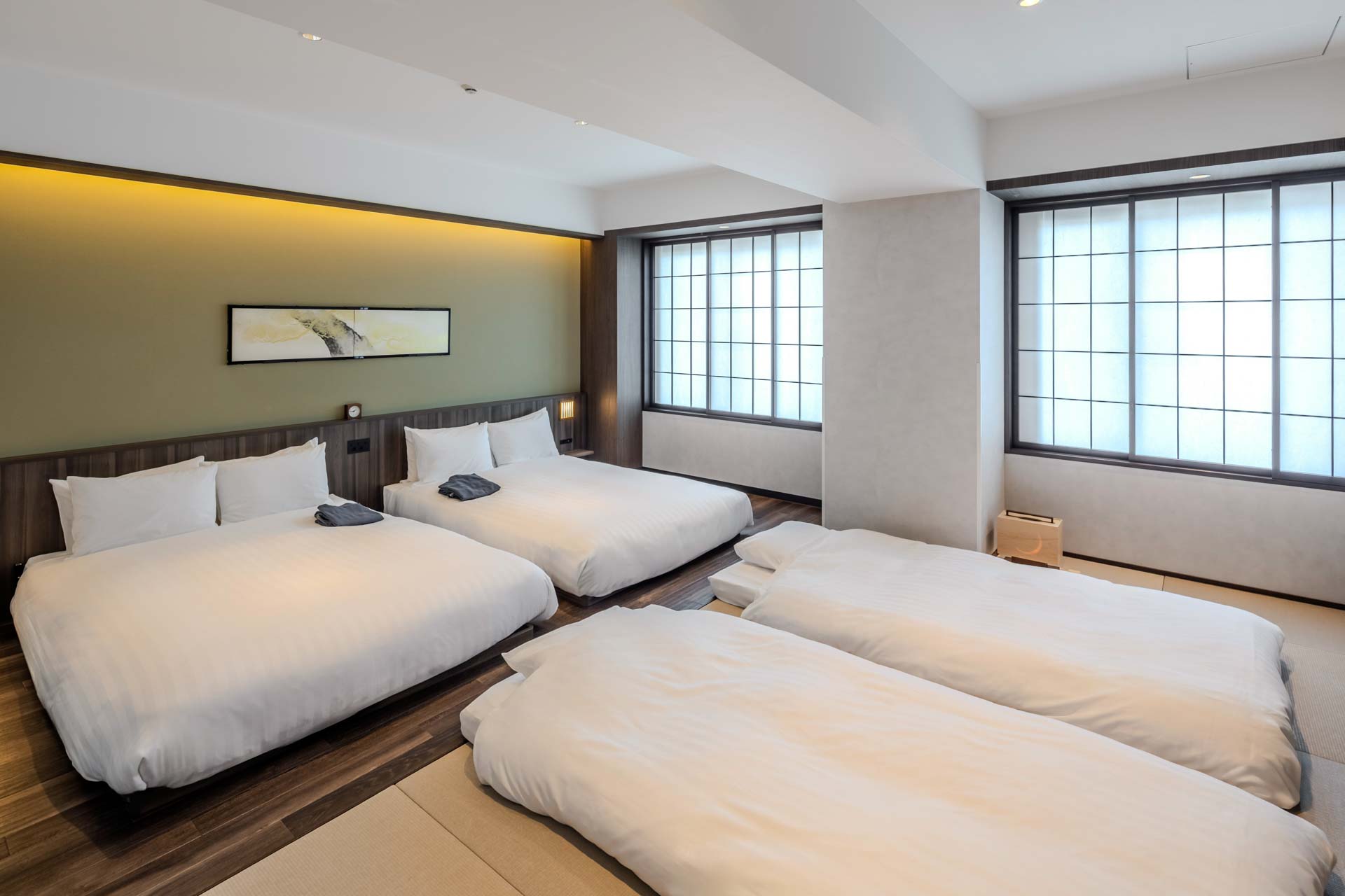 【デラックスファミリー 文豪】3名以上でご利用の場合は、布団をご用意いたします。