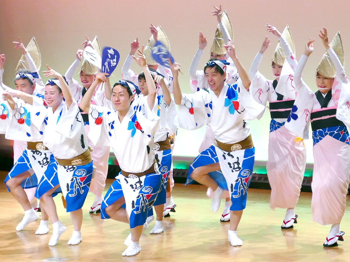 【本場の迫力をその目で】徳島といえばコレ！阿波おどり会館・夜公演チケット付きブッフェプラン♪