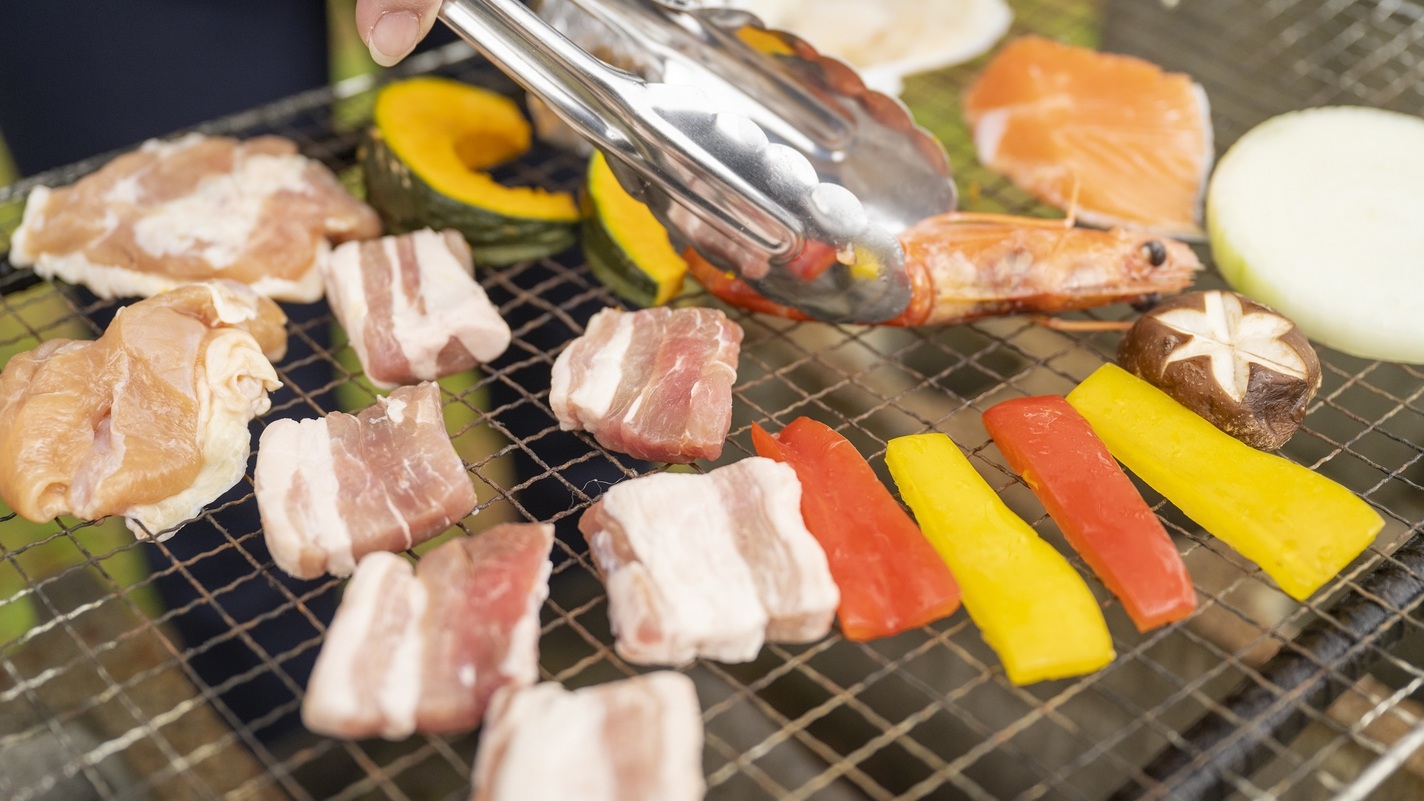 【特典：BBQサイト利用可能】天然温泉付きの1棟貸でプライベートステイを満喫♪／素泊り