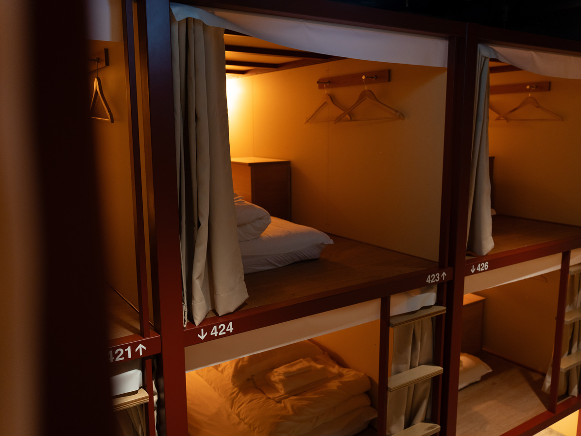 4F男女共用スタンダードドミトリー