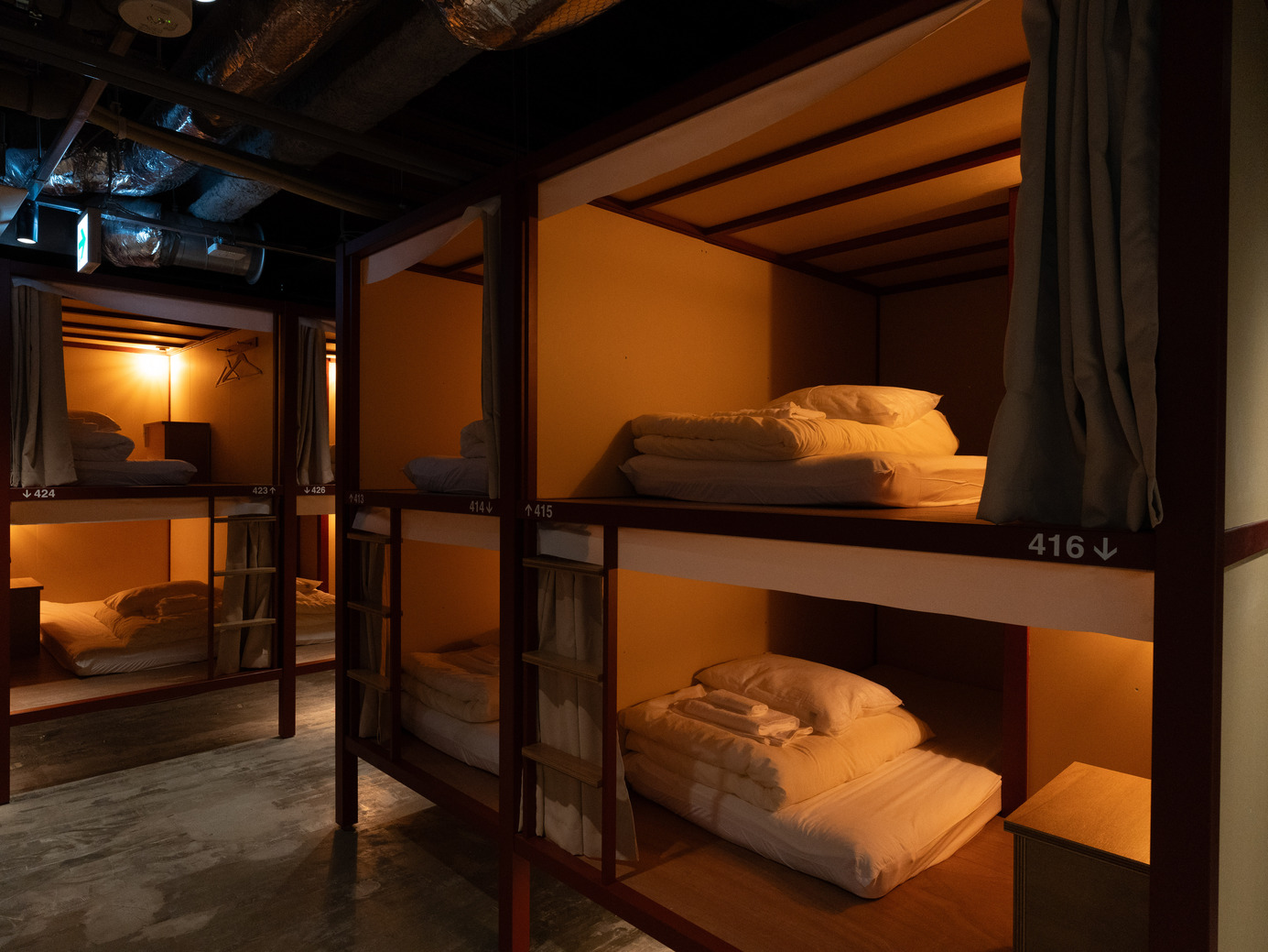 スタンダードドミトリー男女共用（相部屋）