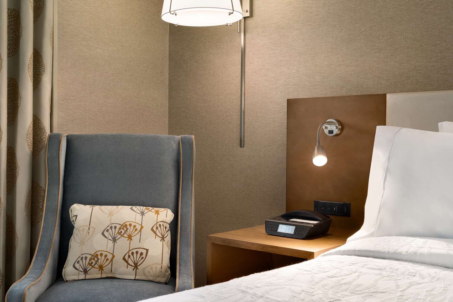 キングベッド1台