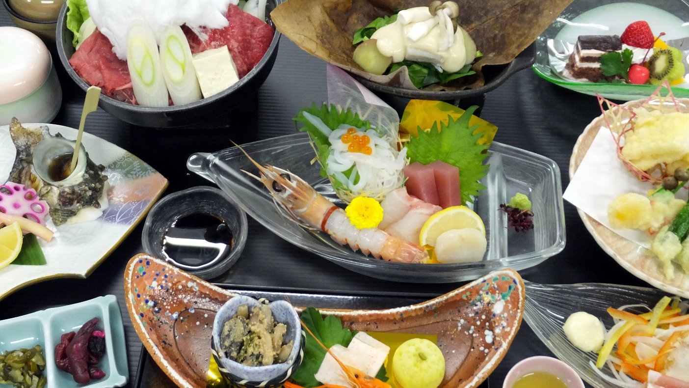 ◆【直前】源泉かけ流しが自慢の宿で湯巡りを！ご夕食は贅沢に〜料理長厳選会席〜【夕朝食付】