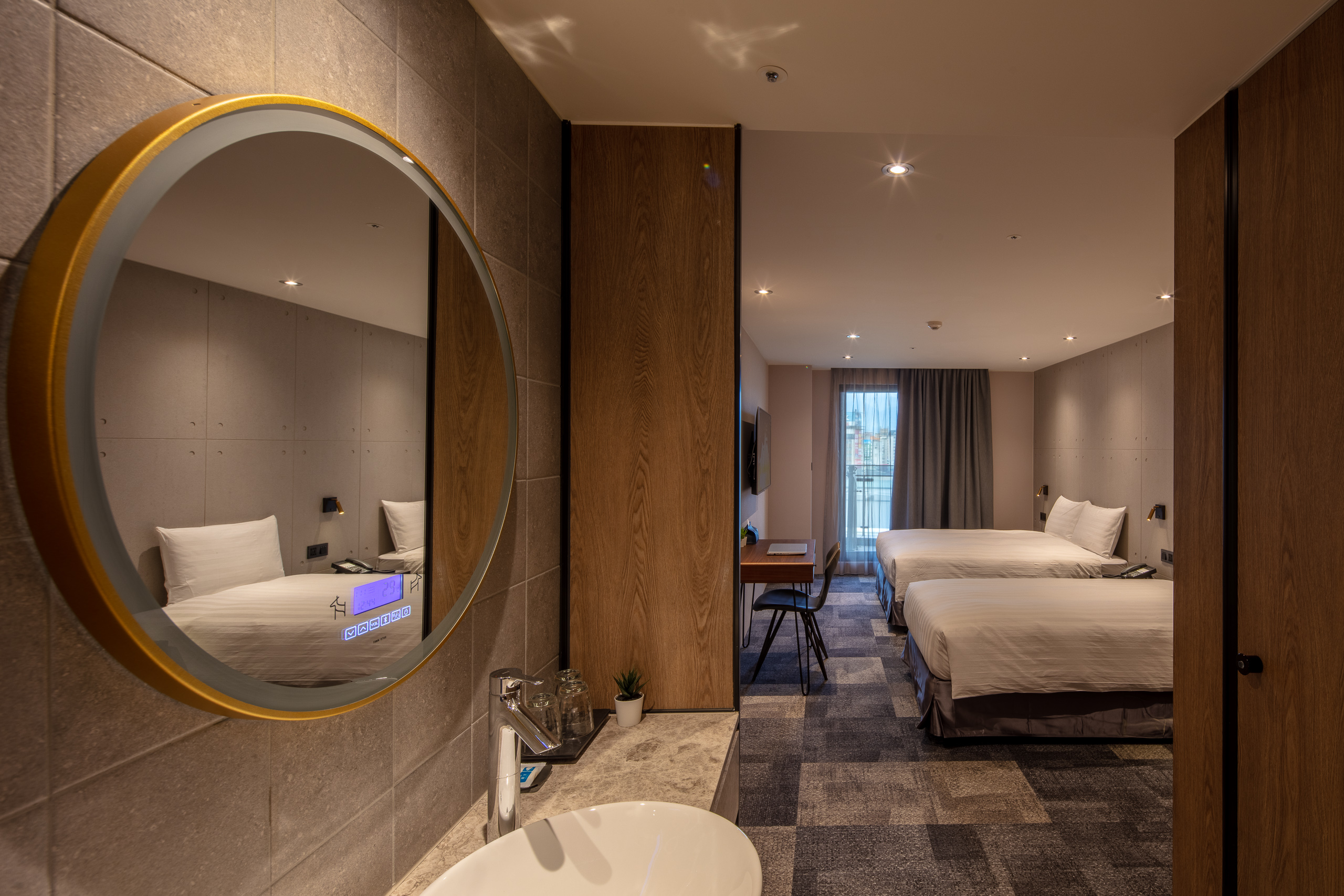 デラックストリブルルーム