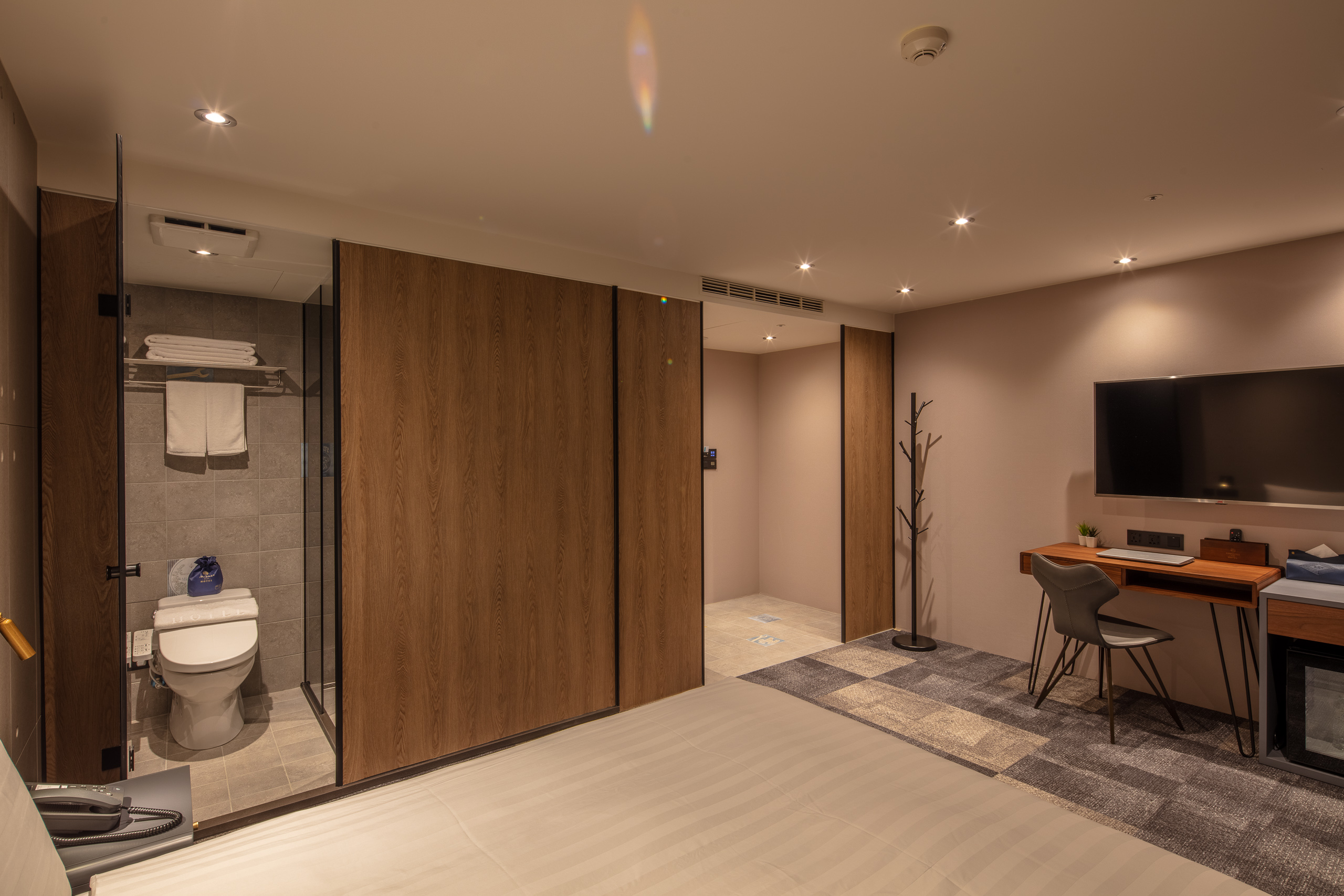 スタンダードダブルルーム(窓無し）