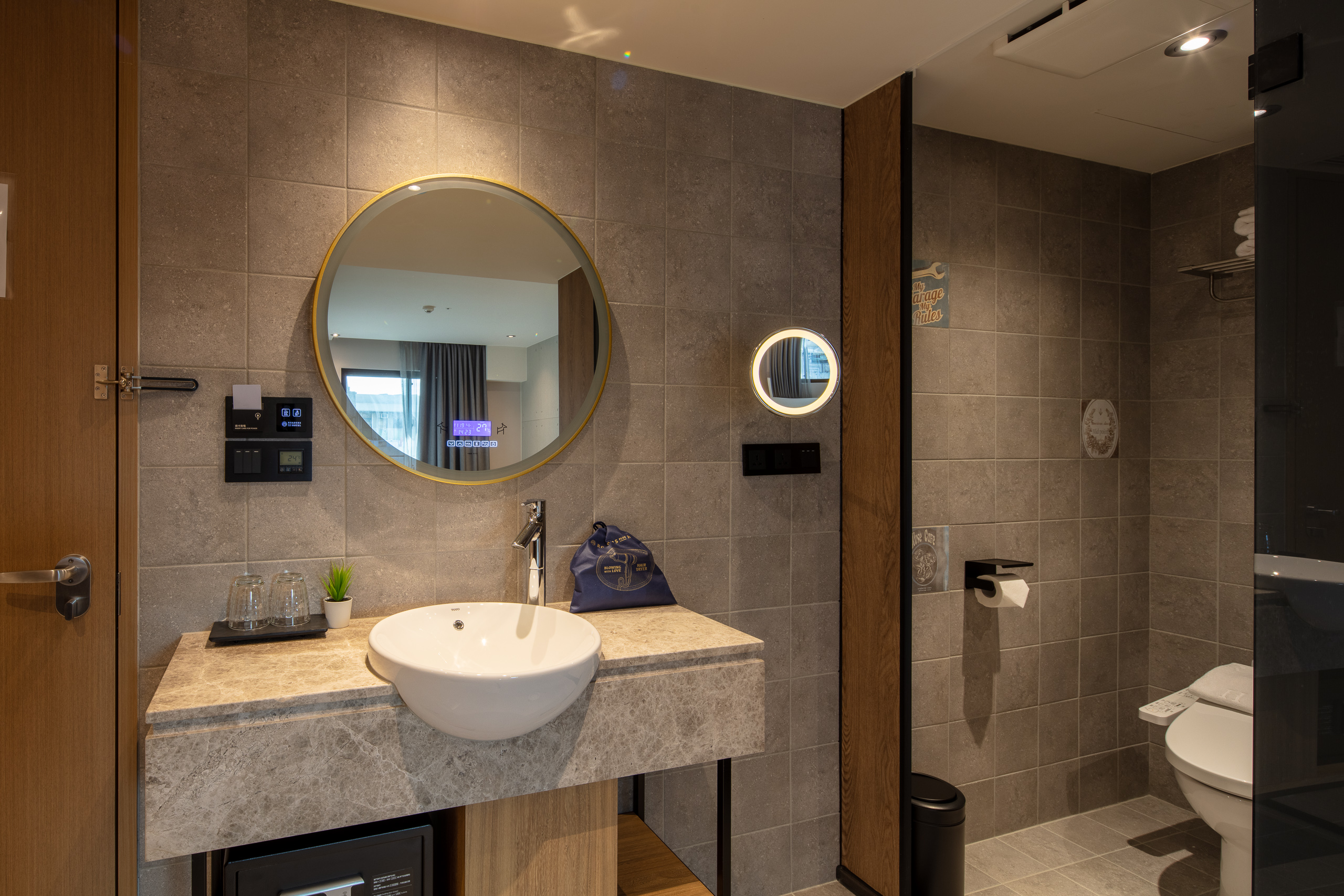 プレミアムツインルーム　浴室