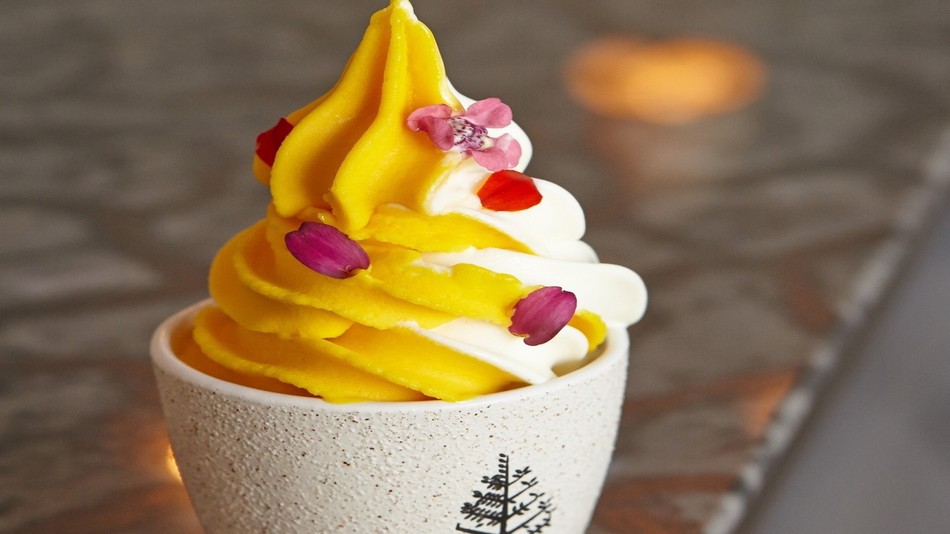 The Lounge ラウンジ