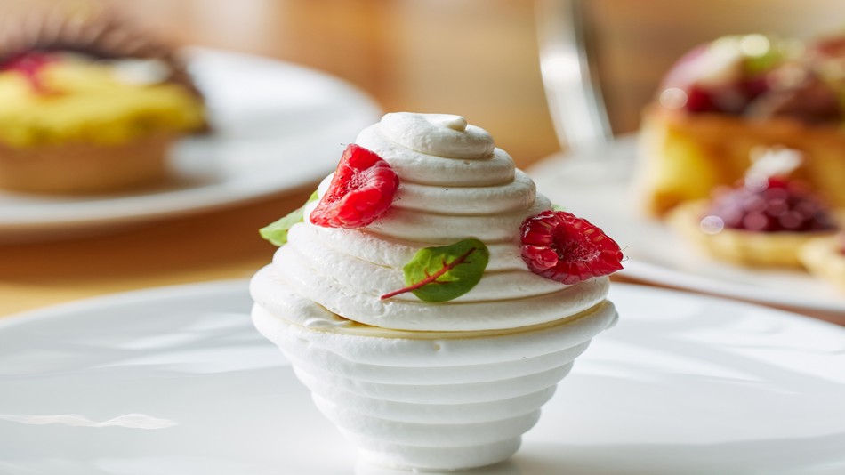 「ザ・ロビー」絶妙な新しいアフタヌーンティーセット