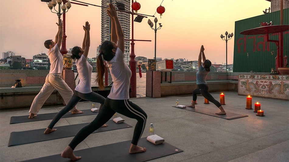 ホテルアクティビティーサンライズヨガ(スペシャル)