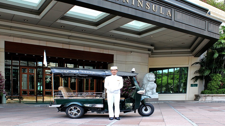 トゥクトゥク無料シャトルサービス