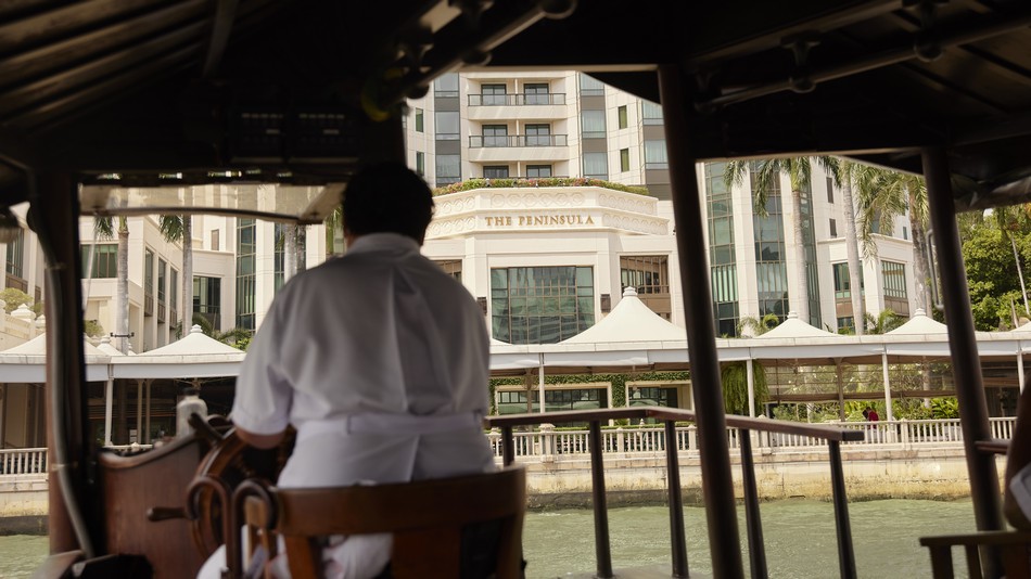 無料シャトルボート