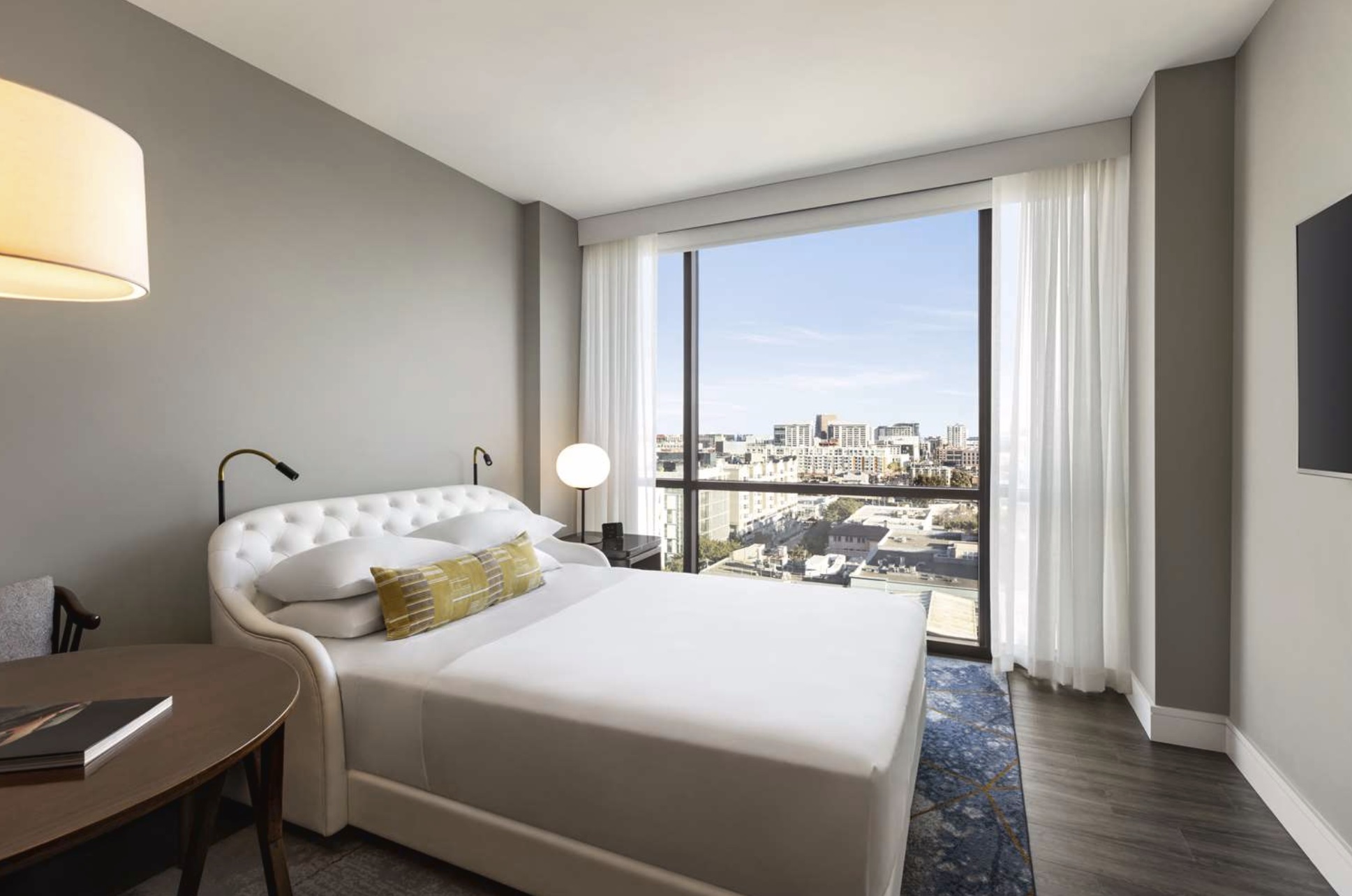 クイーンベッド1台