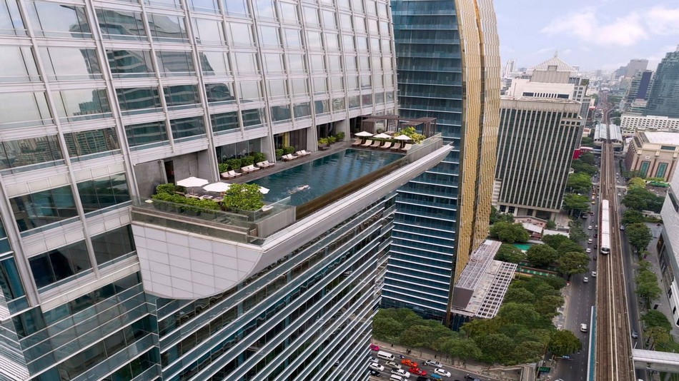 インフィニティ・プール