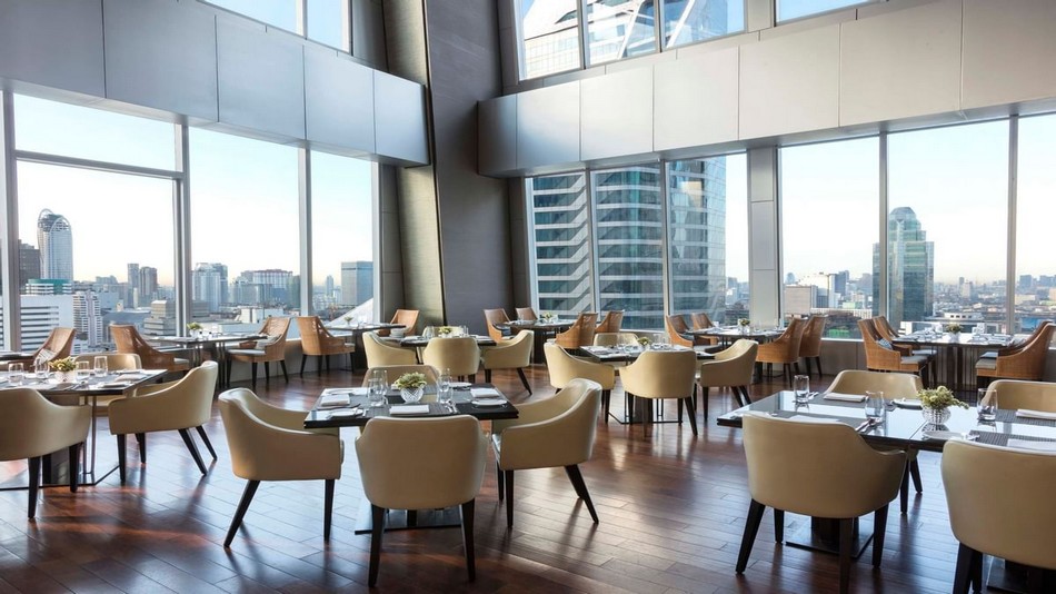 アップ＆アボーヴ・レストラン