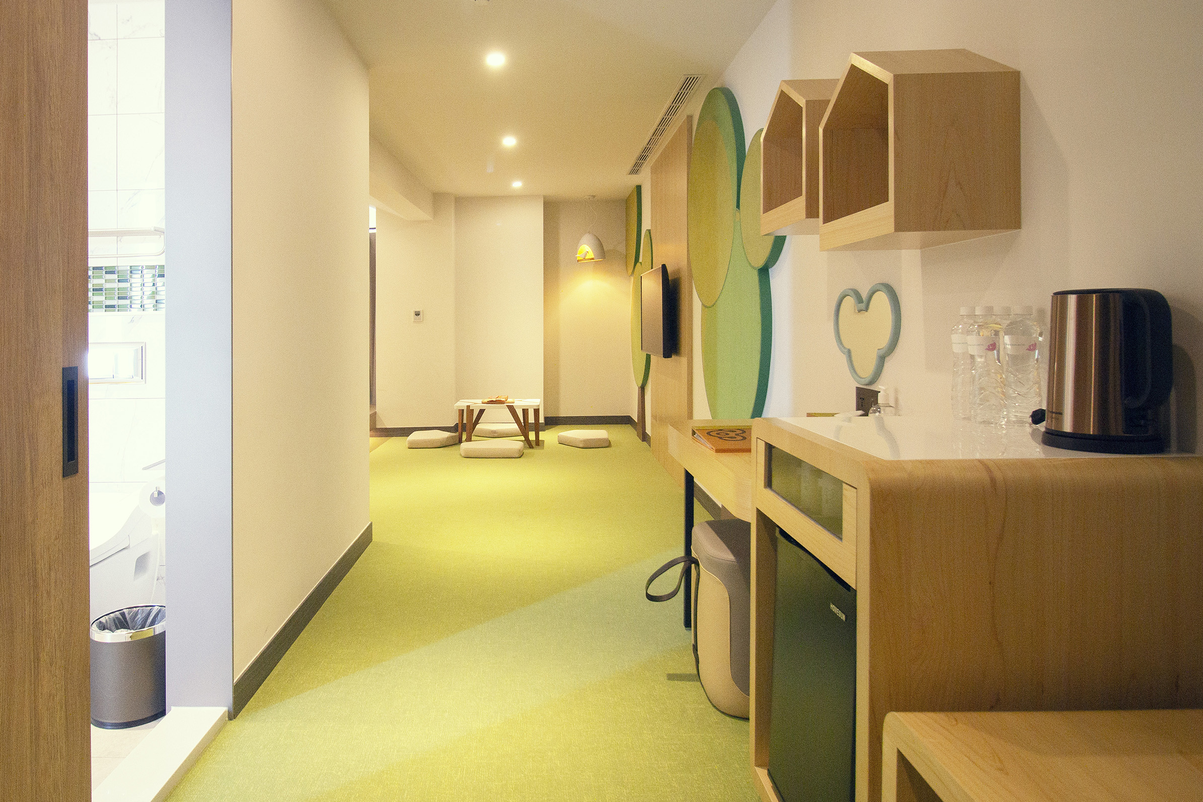 デラックス 4 人ルーム