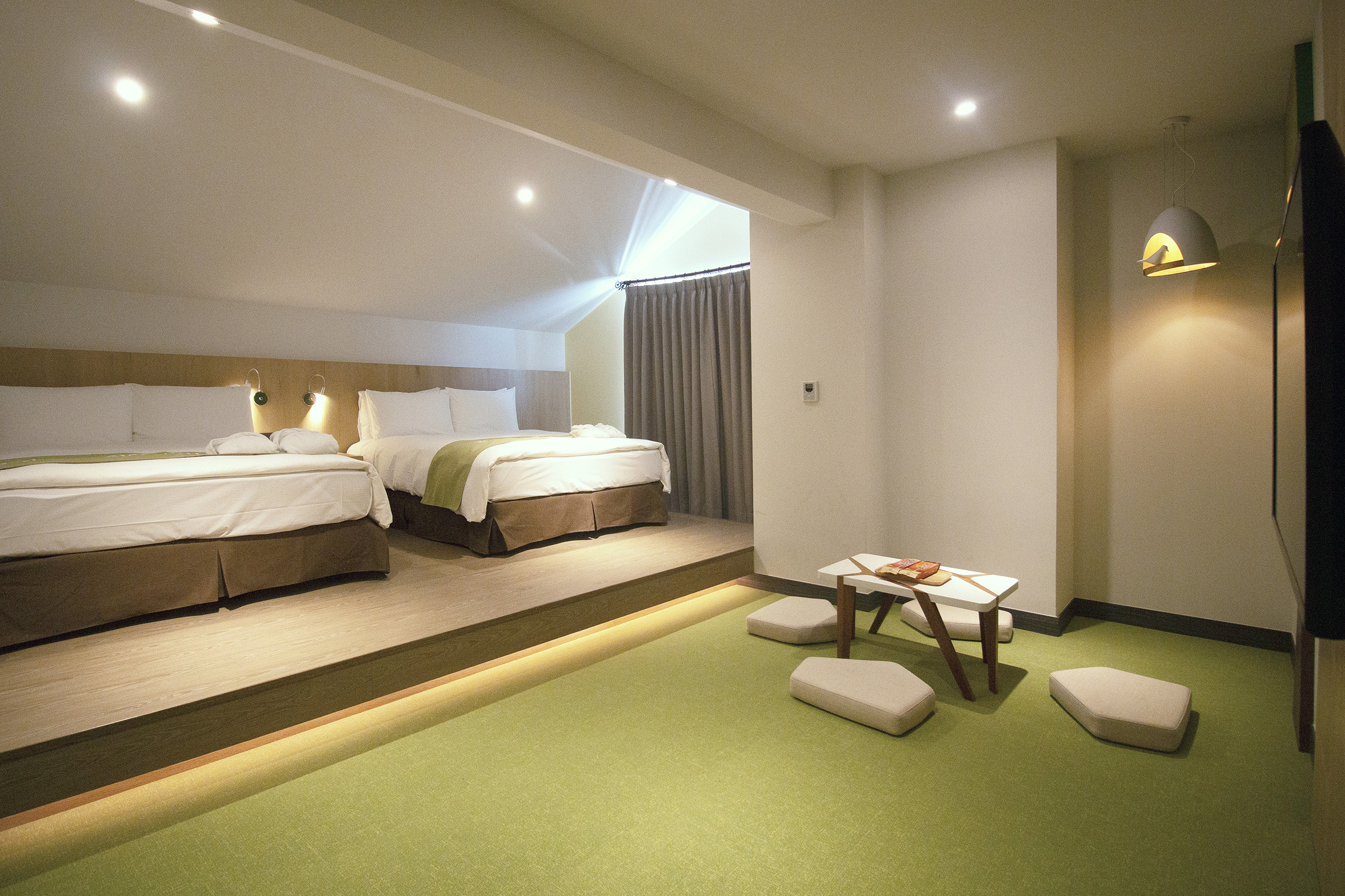 デラックス 4 人ルーム