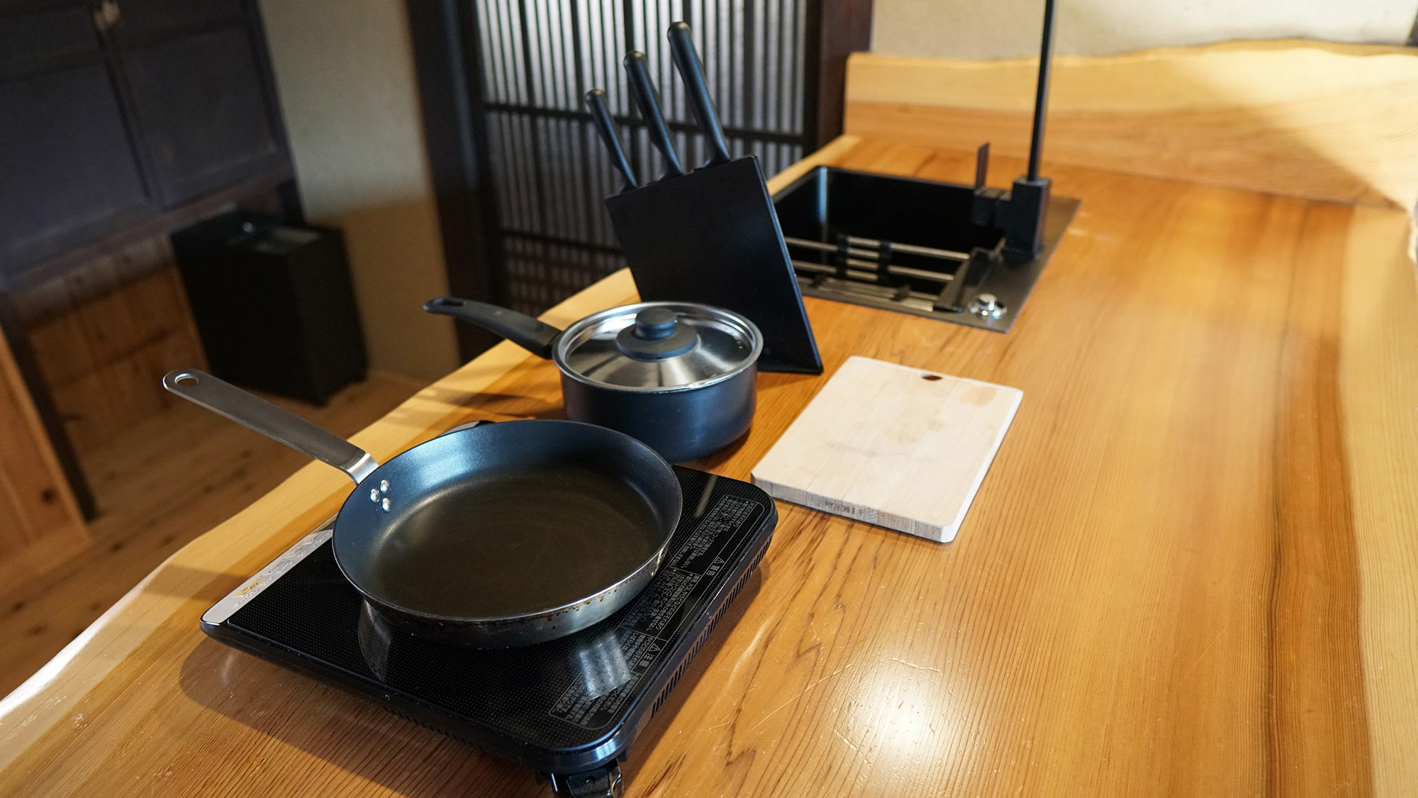 ・【kawaracho調理器具】モノトーンに統一されたおしゃれな調理器具で楽しくクッキング