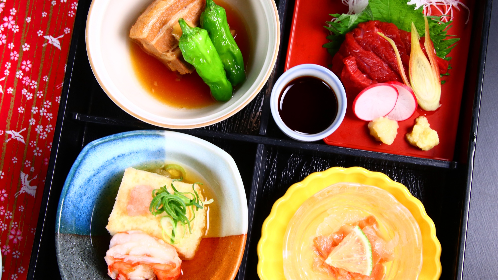 和夕食一例◆色鮮やかなメニューを心がけています