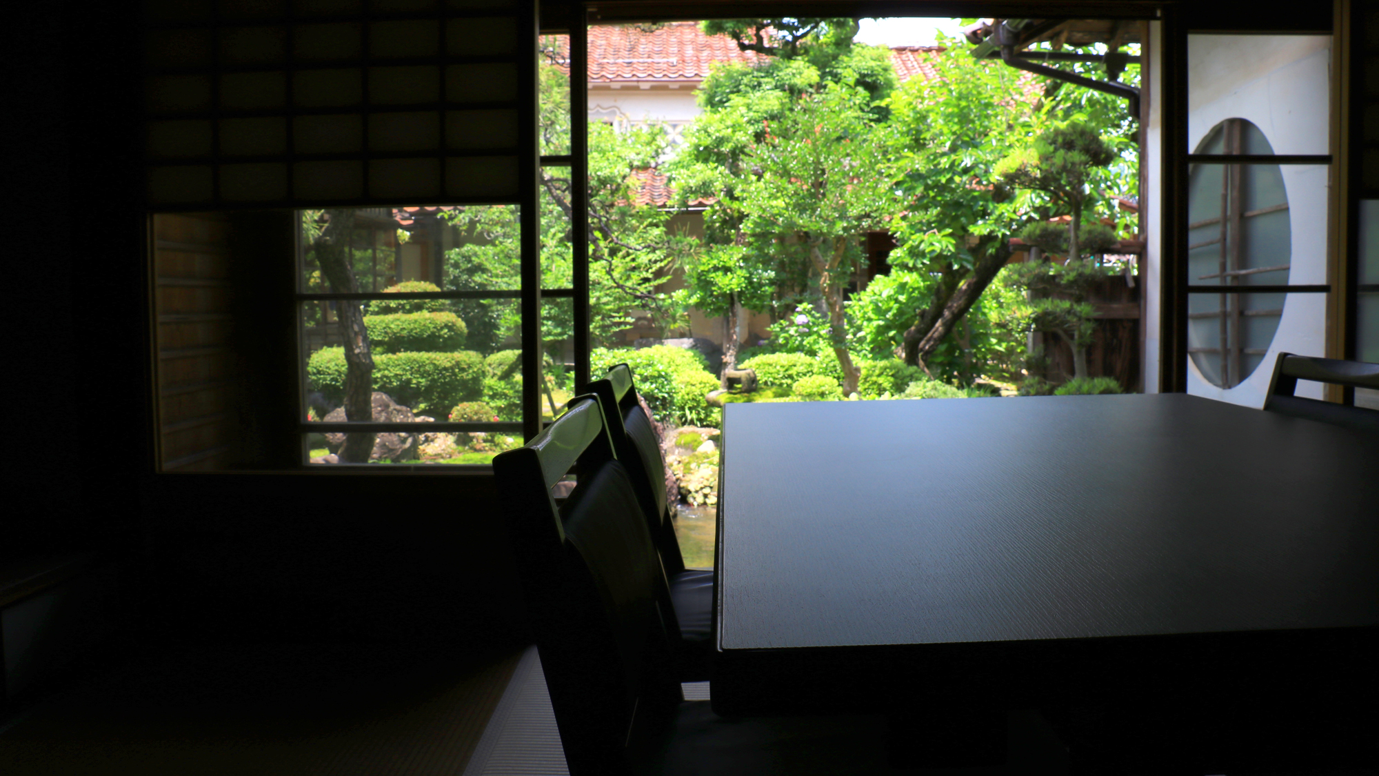 【お茶の間】ご飲食される場合は、こちらをご利用くださいませ