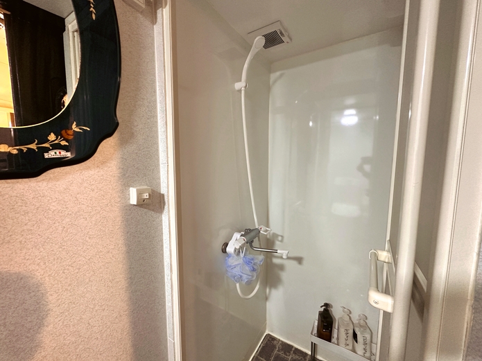 琵琶湖特別電車宿体験: テールランプ(朝食付き)