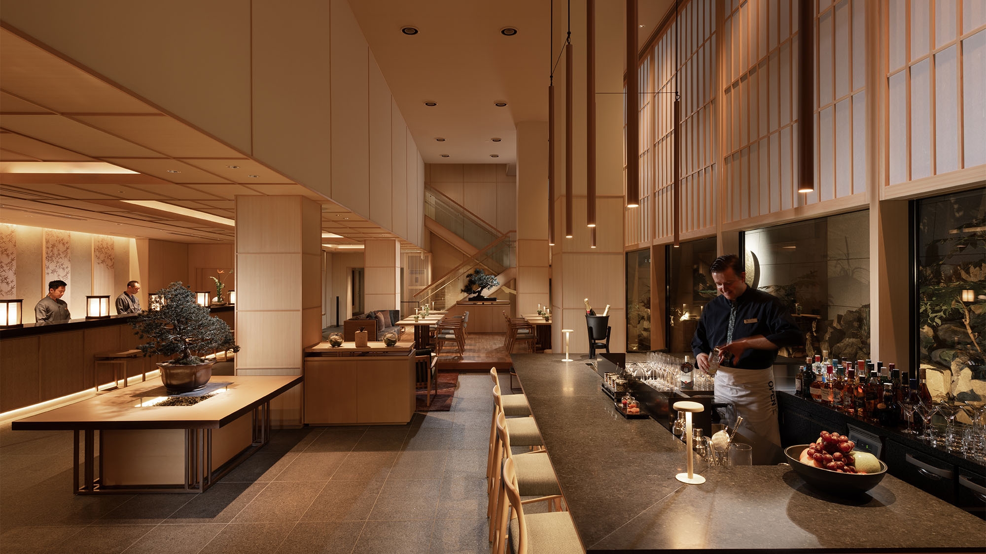 【冬のグルメ特典】約85種の朝食ビュッフェ＋館内レストラン・バーで使える5，500円券付（朝食付）