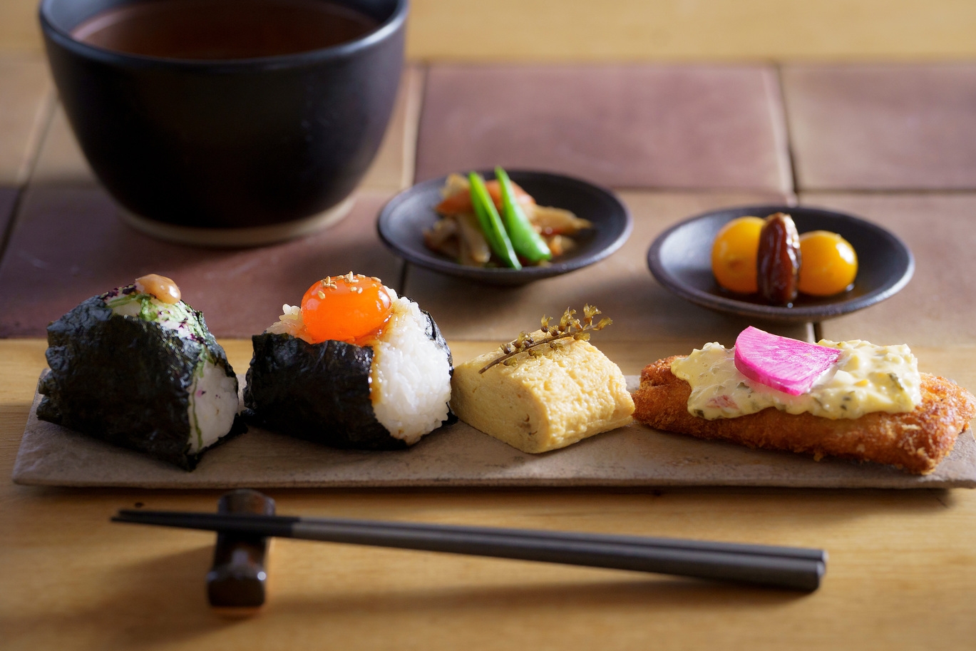 「地元の恵みを味わう、ロイの朝ごはん。」（朝食付）