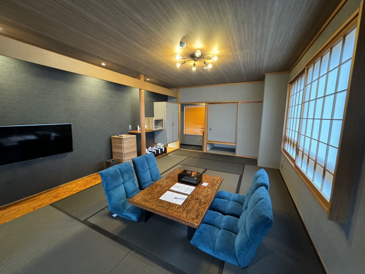 秋田県民限定！2026年4月ご宿泊分は客室料50％OFF（食事料通常）｜夕食は特上にぎり寿司をご堪能
