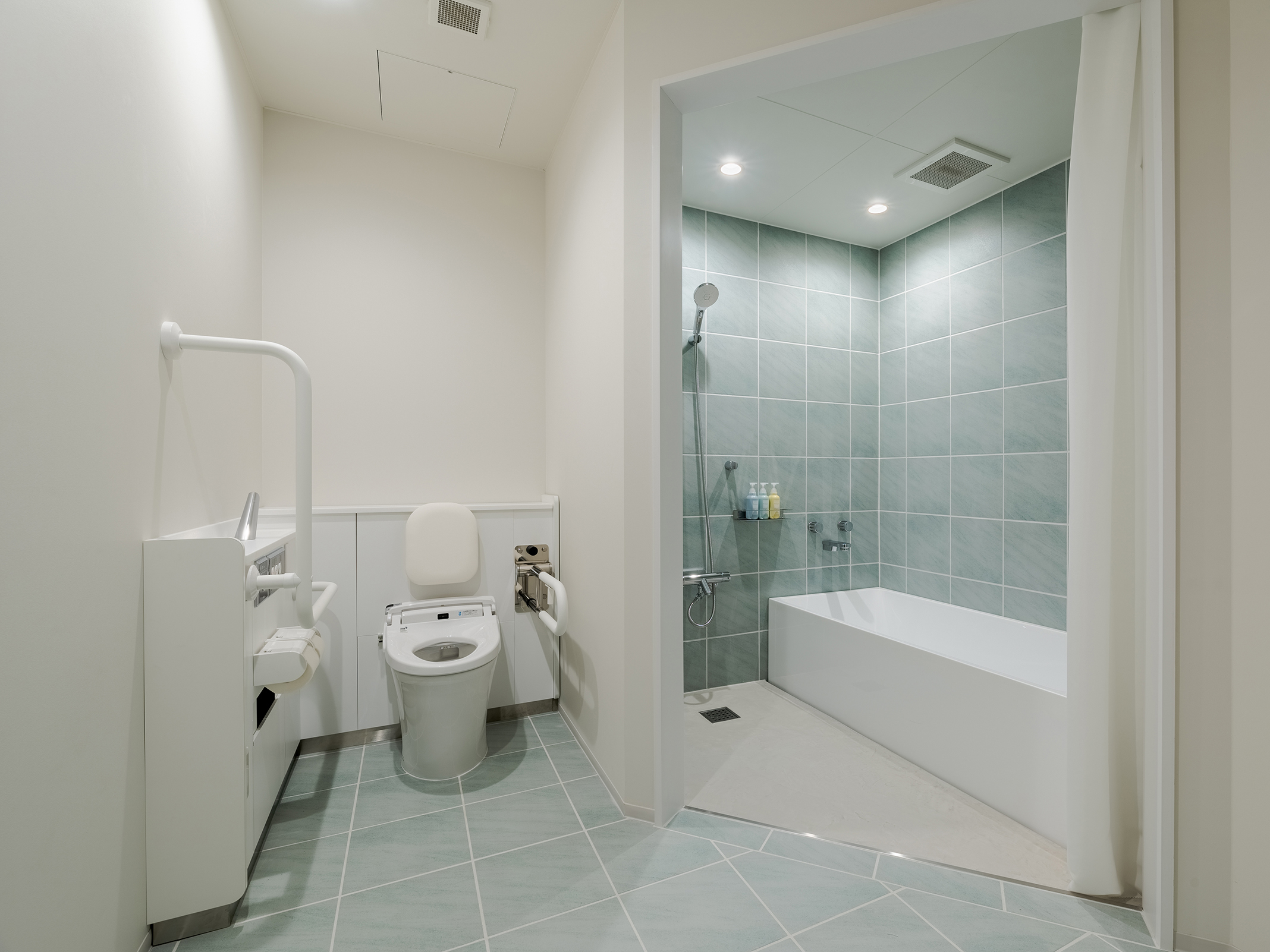 浴室_ユニバーサルルーム