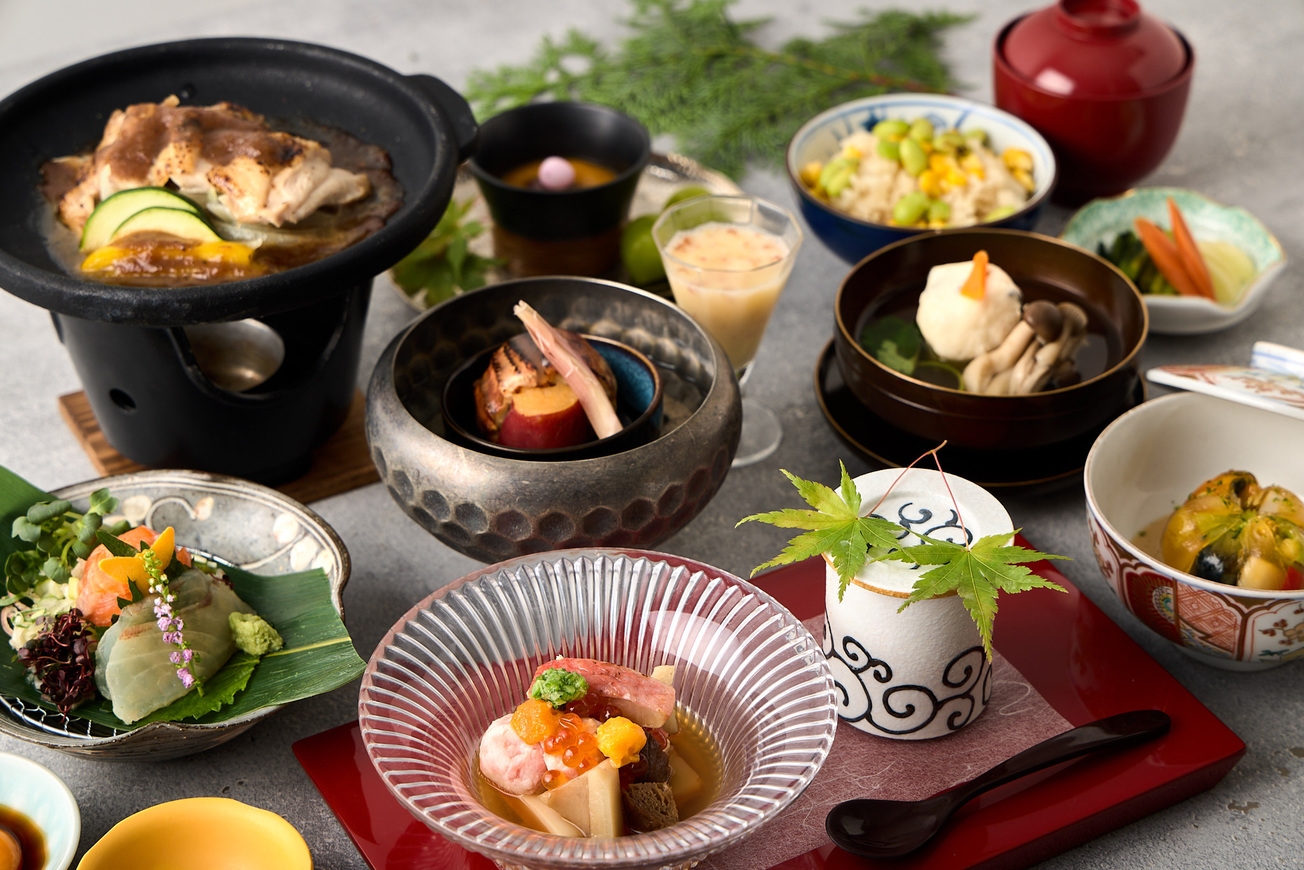 【オールインクルーシブ】季節会席を堪能夕朝食付プラン 【3つの貸切専用風呂無料】