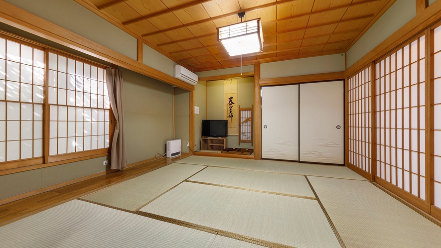 ・【和室8畳】掛け軸や襖など日本の伝統的な雰囲気を大切にしたお部屋です
