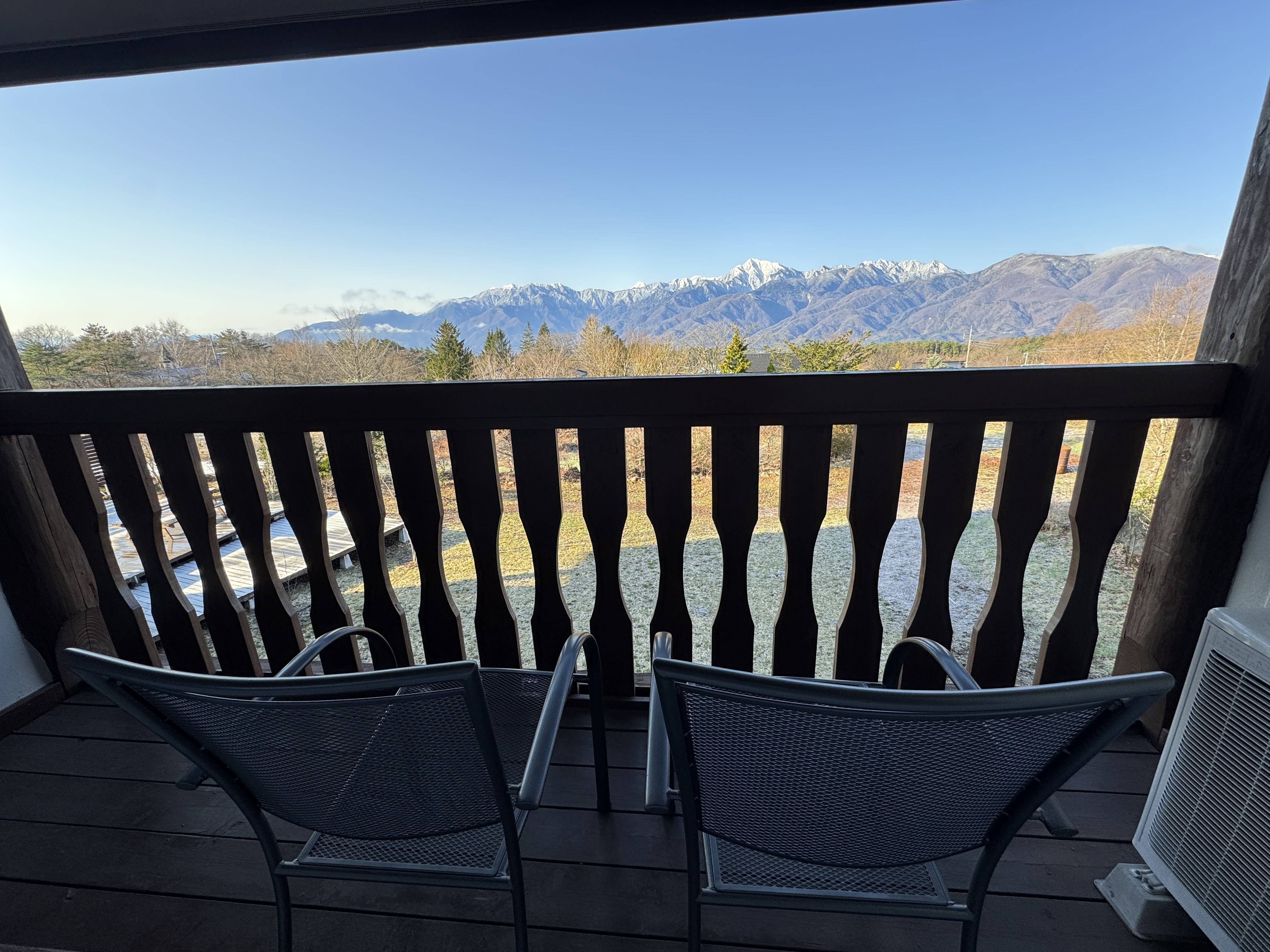 バルコニーからの眺望（南アルプス）
