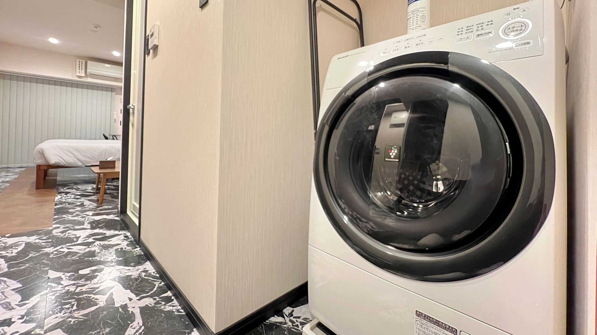 部屋設備　客室全室に最新のドラム式乾燥洗濯機が設置！連泊でも便利
