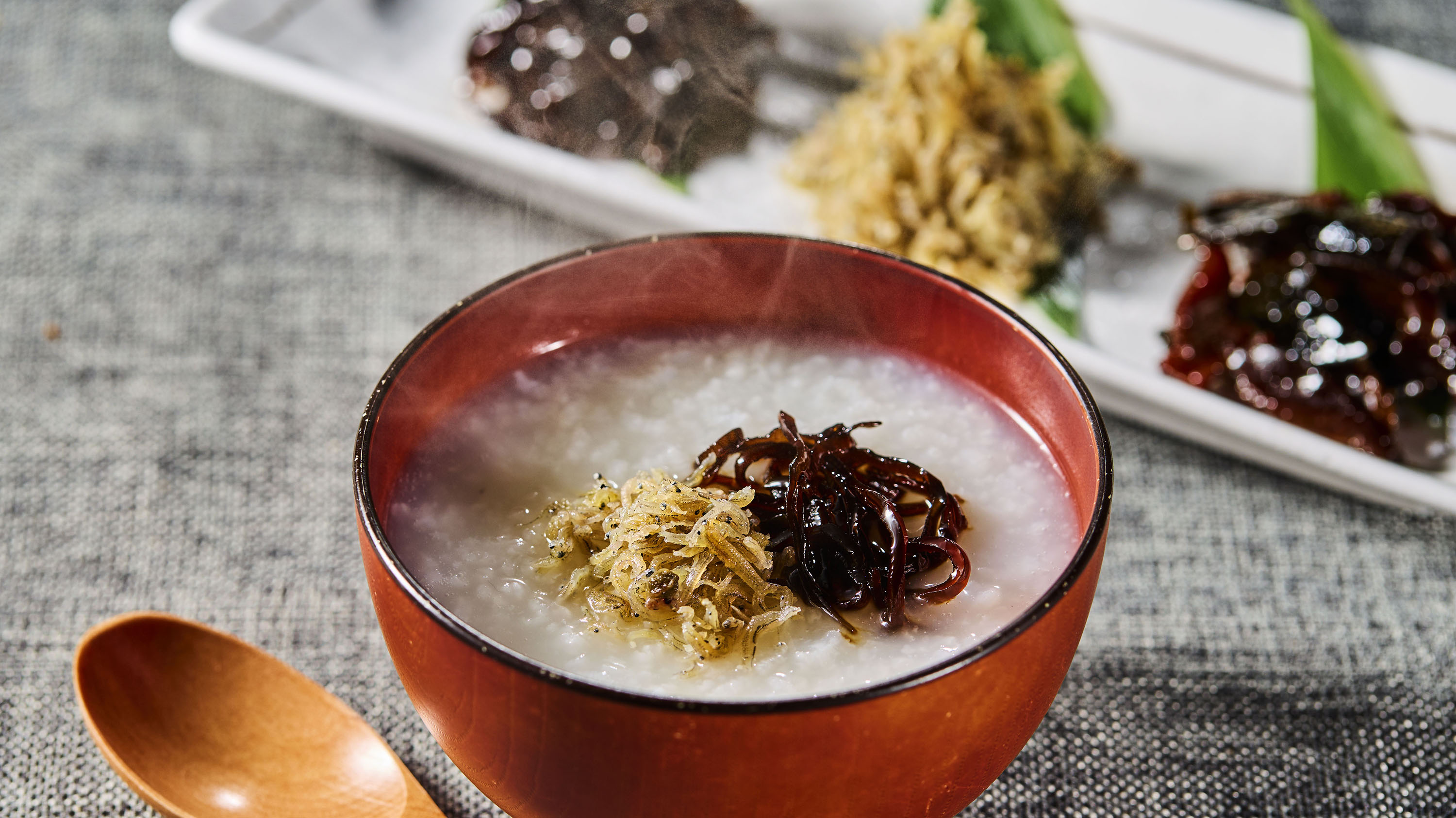 朝食ビュッフェ｜心とお腹を優しく満たし、身体にやさしく響くおかゆ。