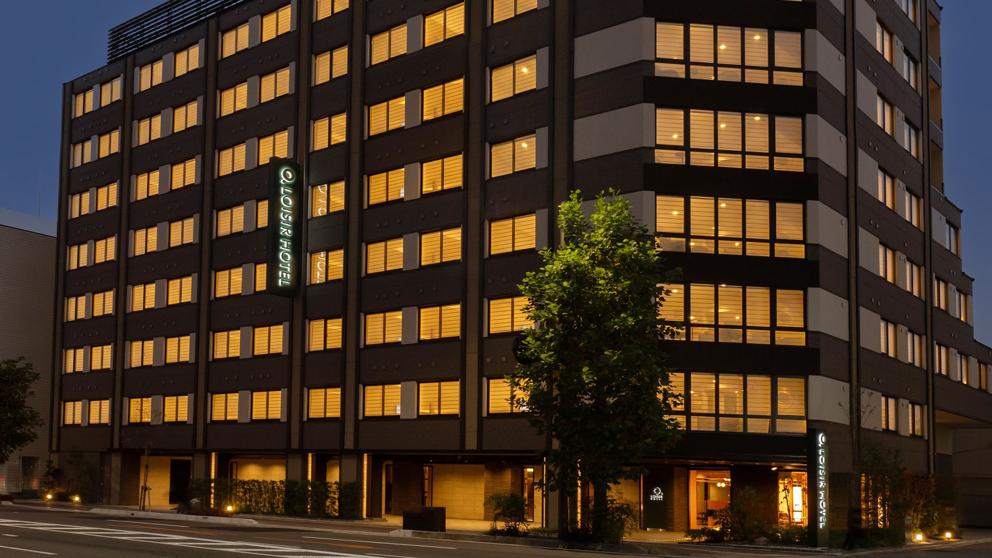 ホテル名の「ロワジール(loisir)」はフランス語で「レジャー」「余暇」を意味します。