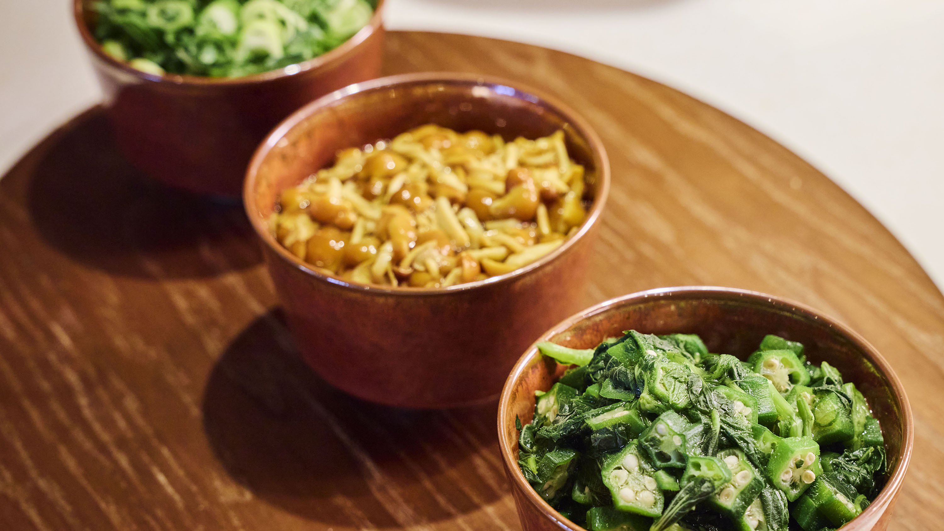 朝食ビュッフェ｜バラエティ豊かなお味噌汁の具をご用意、心温まるホッとする一杯を。