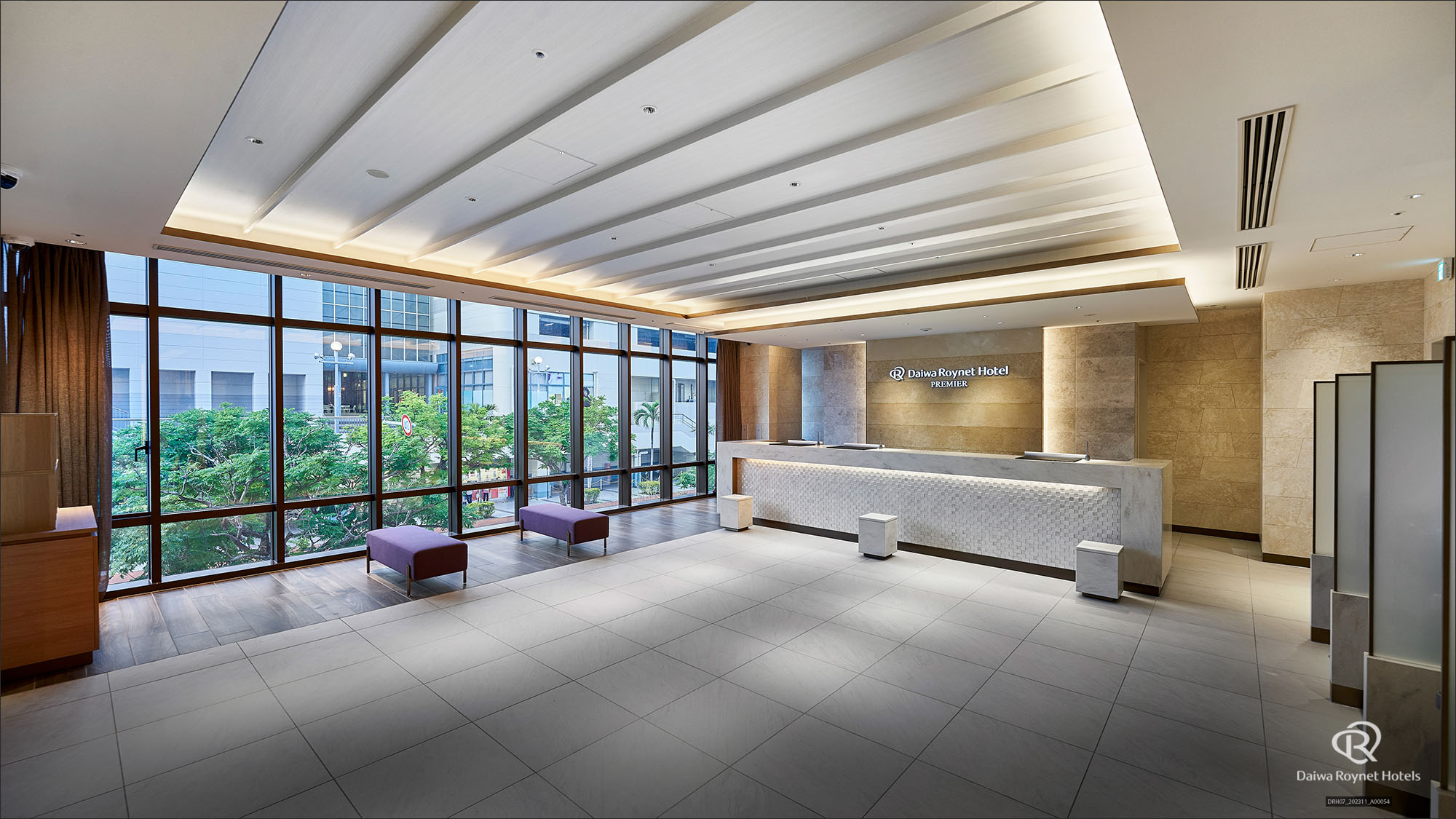 フロントカウンター