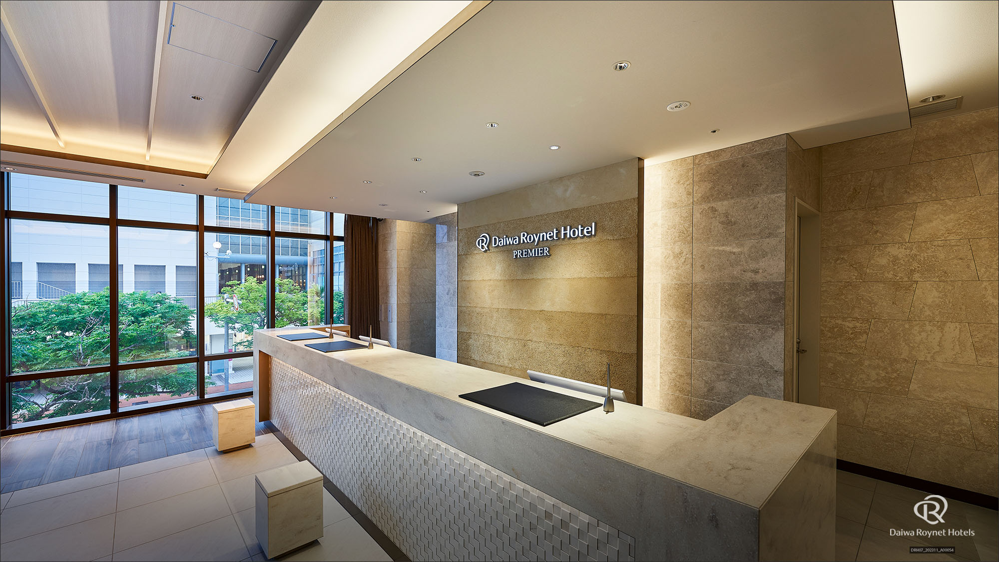 フロントカウンター