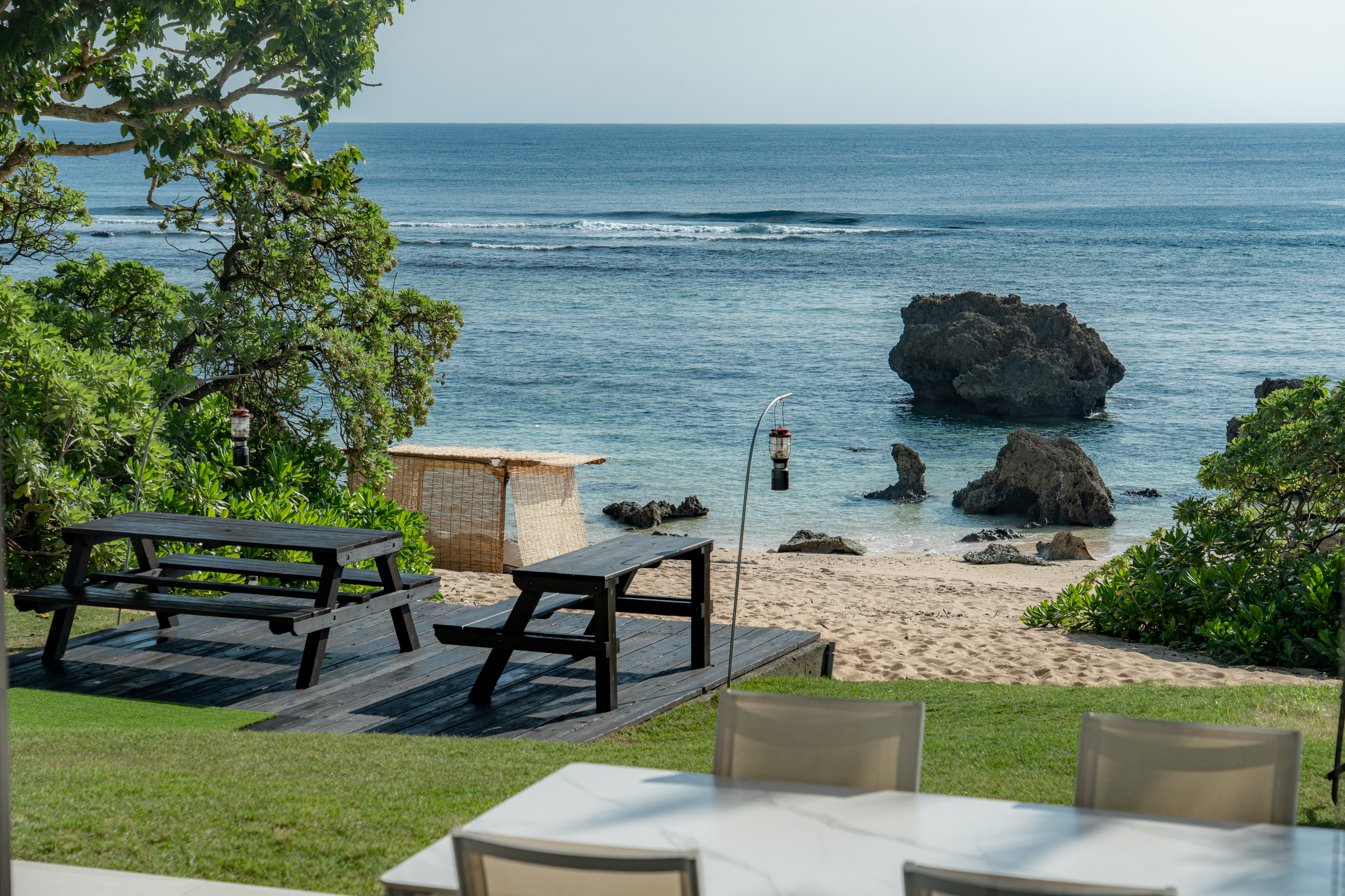 テラスから望む海 №3