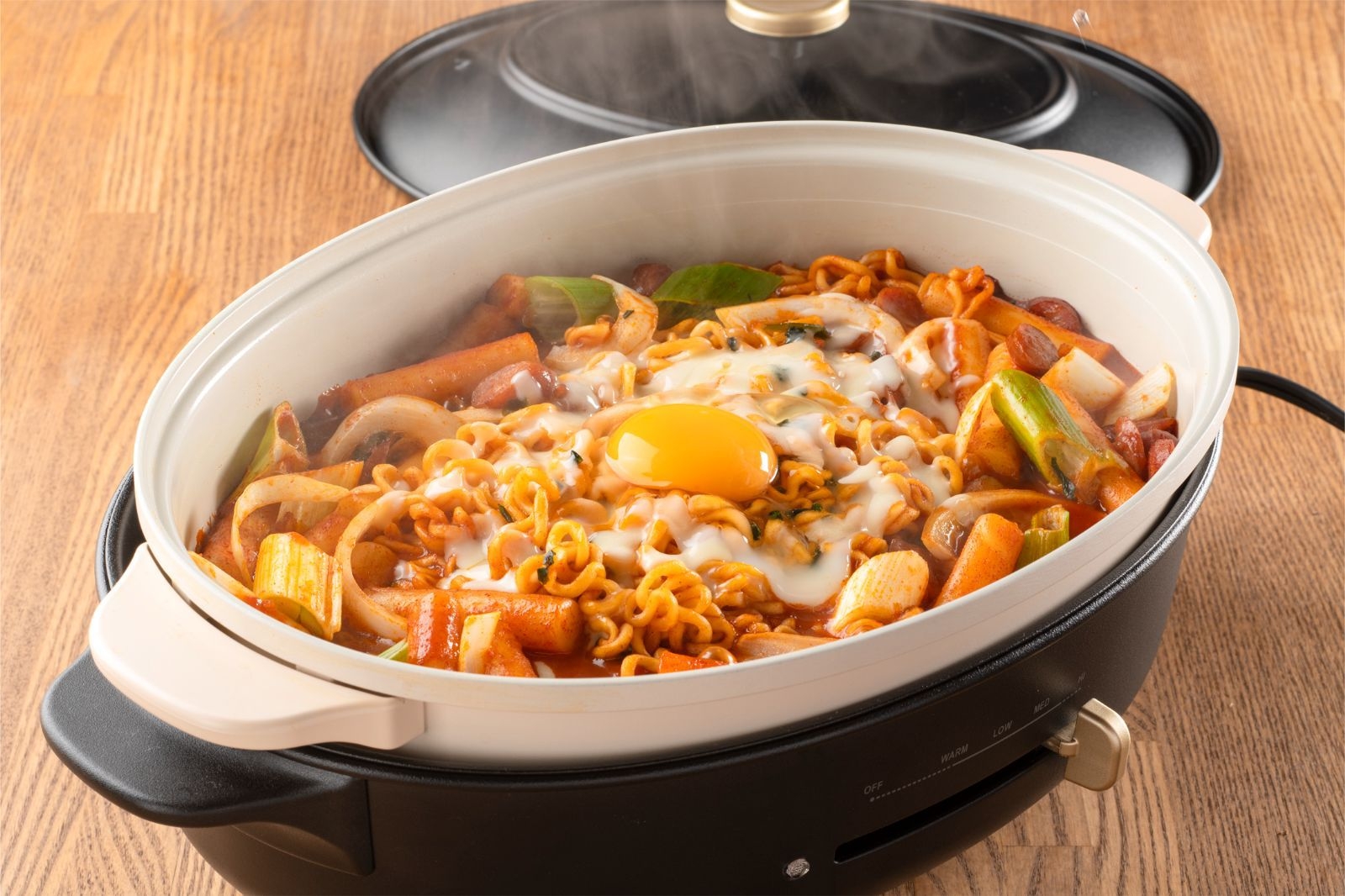 【夕朝食付｜犬有り】ピリ辛でクセになる「ラポッキ」と熱々「ホットサンド」