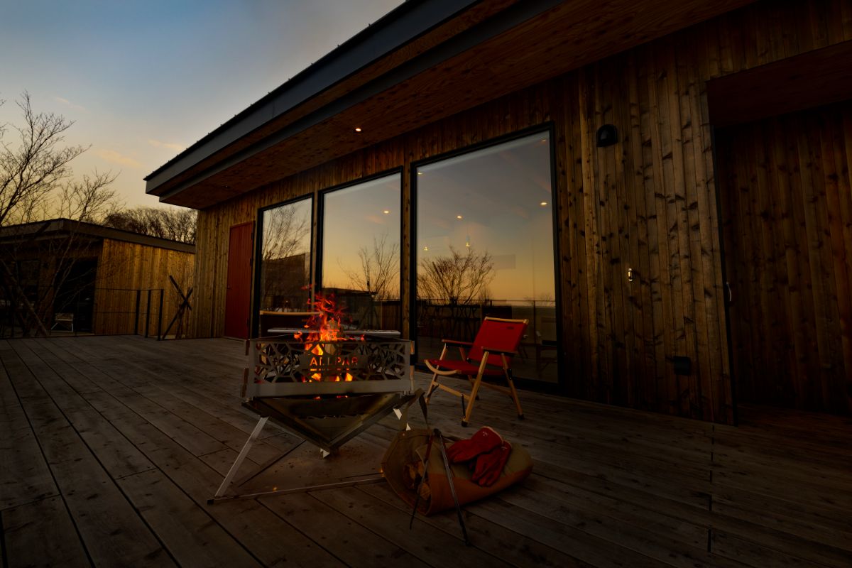 ウッドデッキ焚き火